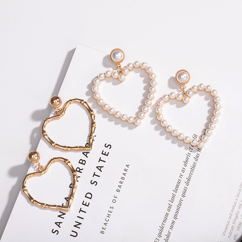 Women's Creative Fashion Retro Exaggerated Heart Love Earrings