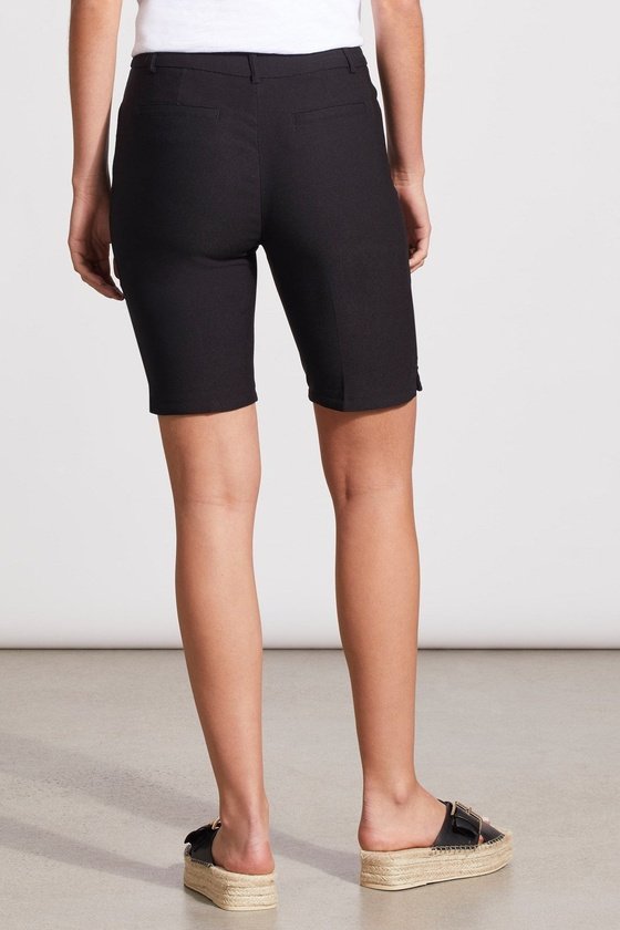 FLATTEN-IT® PULL-ON SHORTS WITH SIDE SLITS