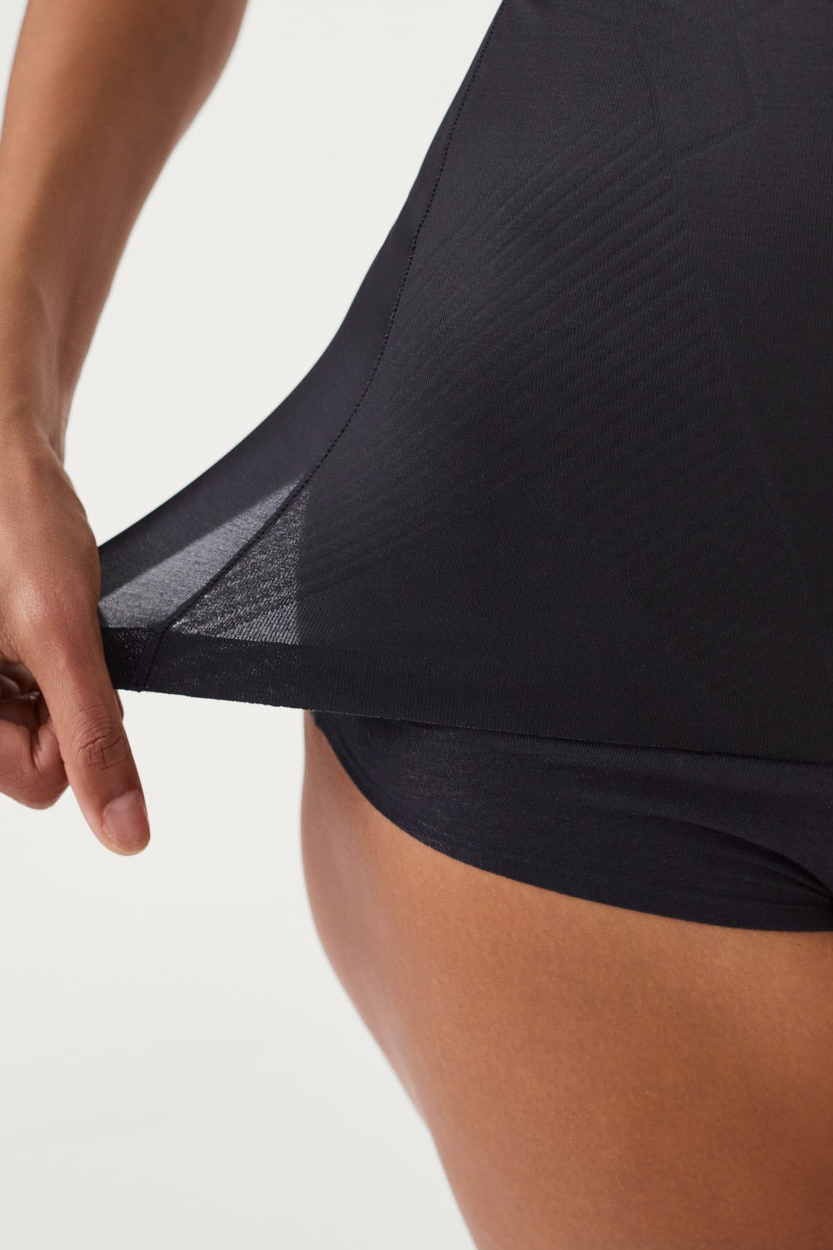 Invisible Shaping Tank