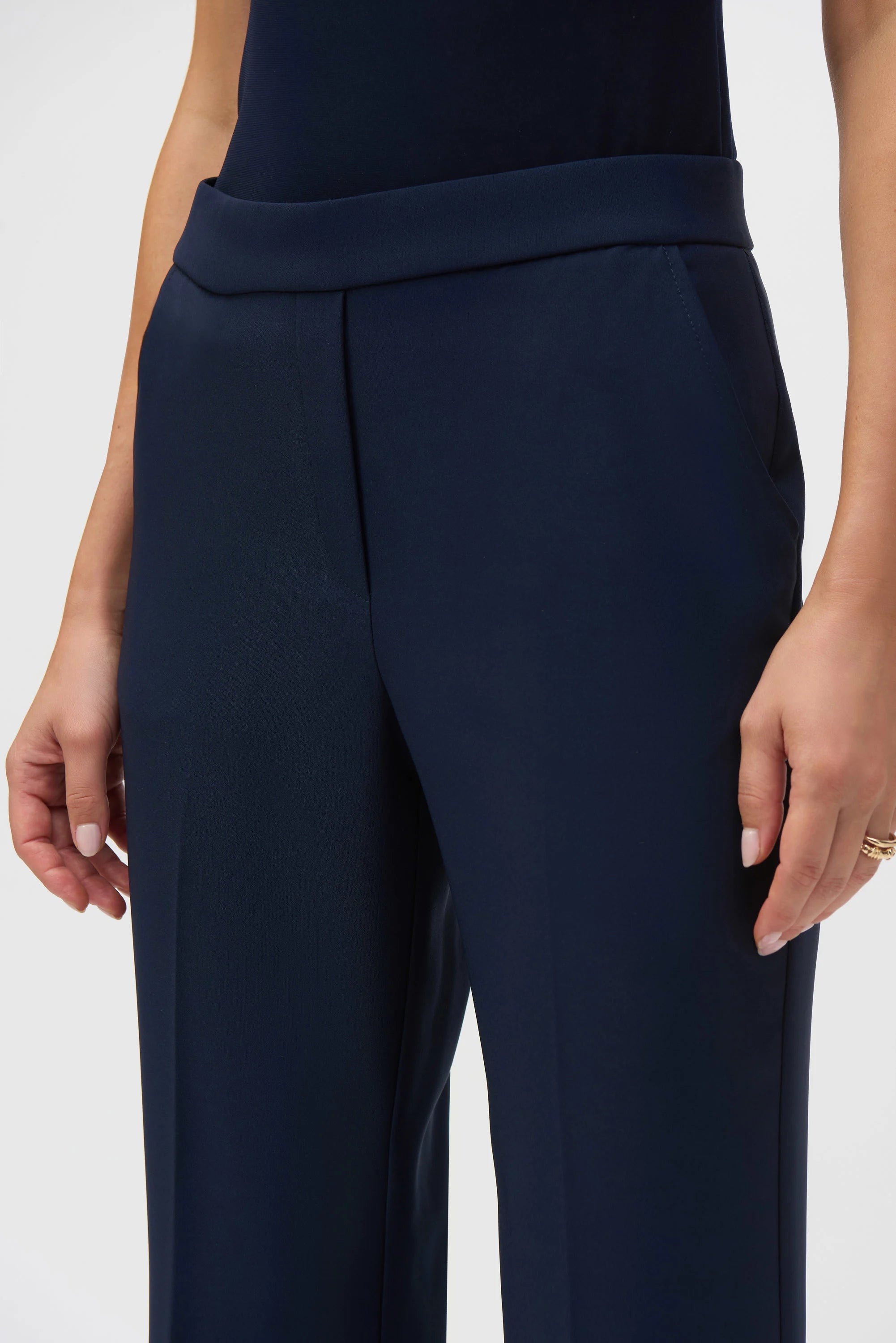 Lux Twill Flared Pull-on Pant