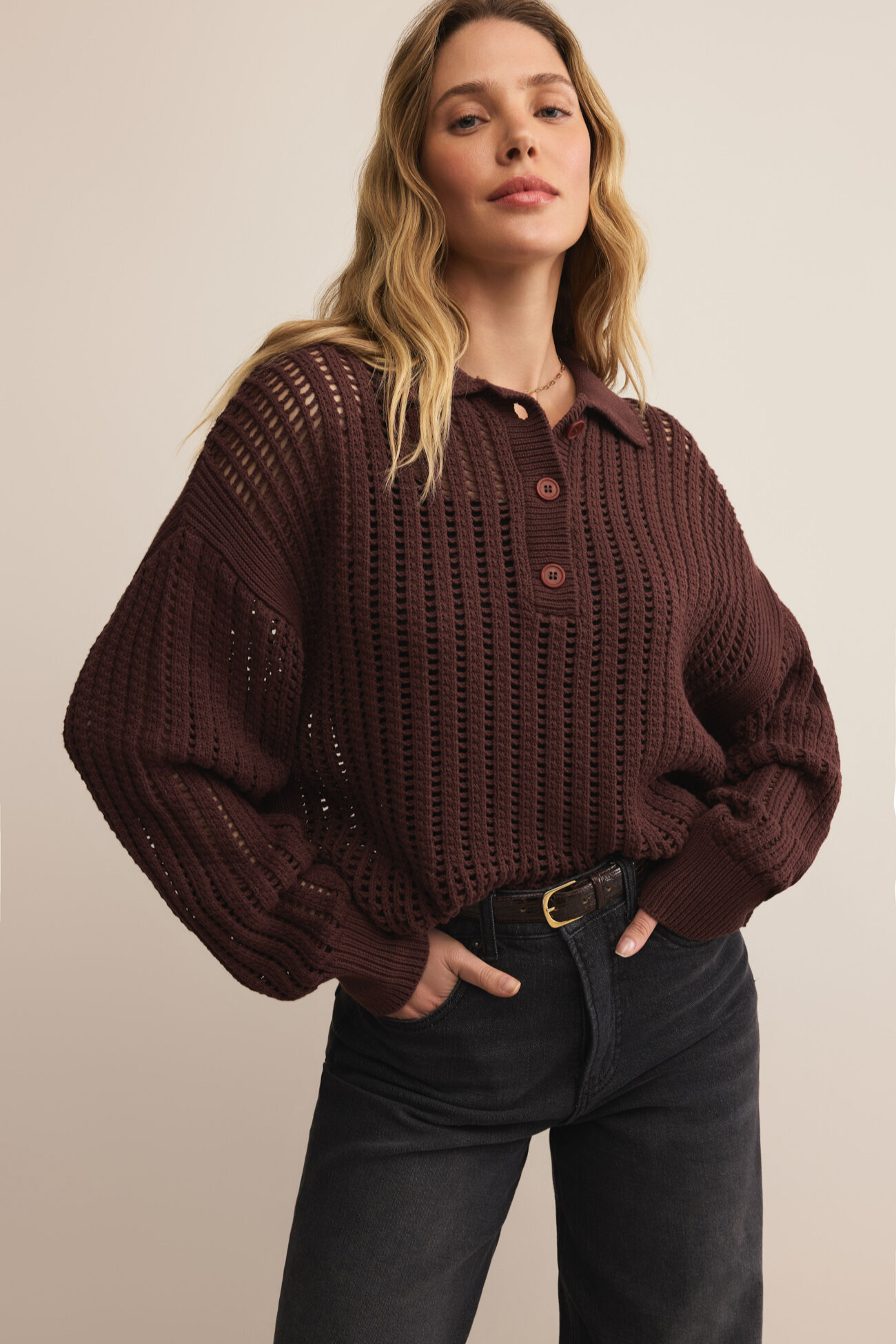 Looking Around Glass Polo Sweater
