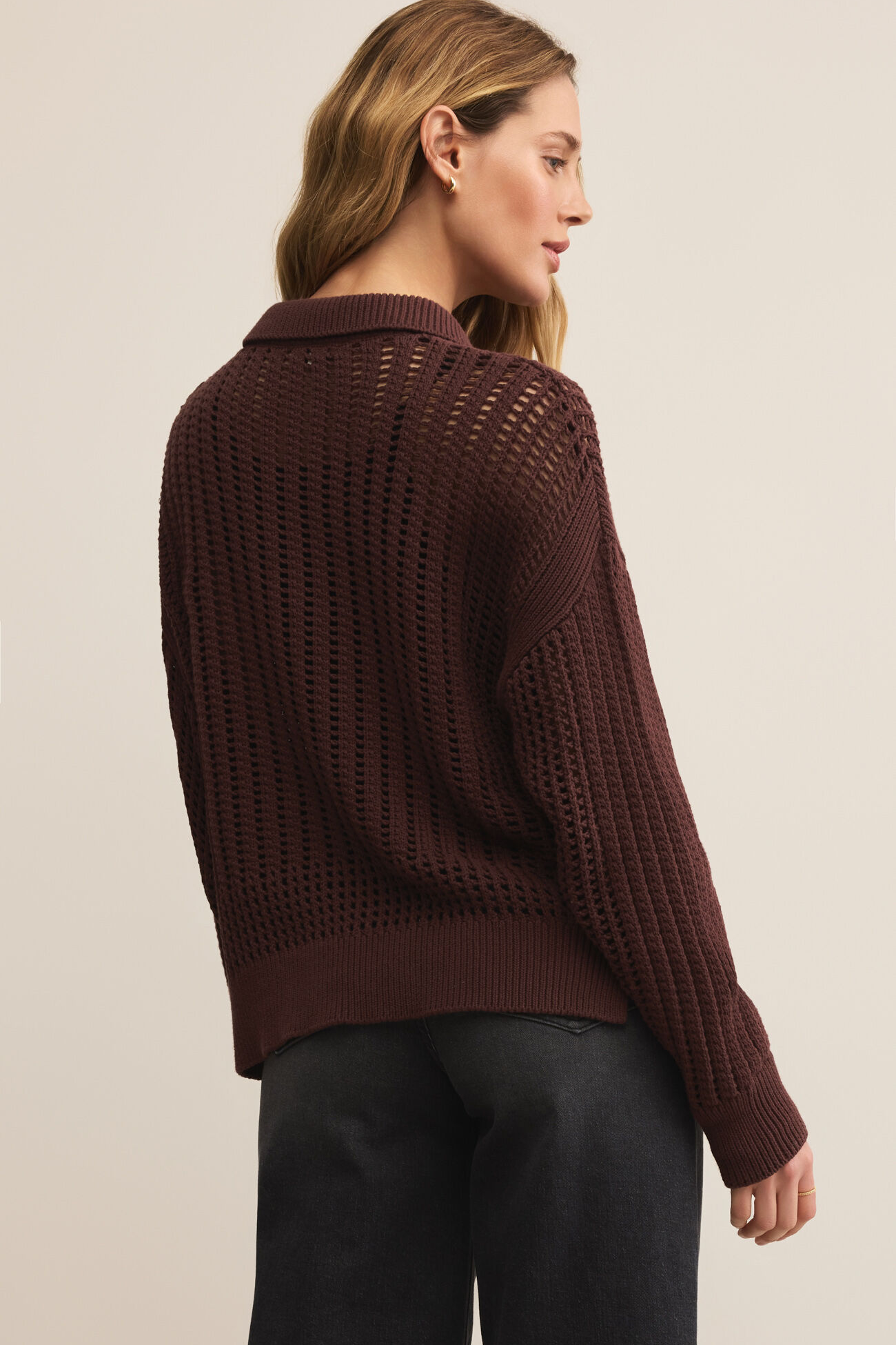 Looking Around Glass Polo Sweater