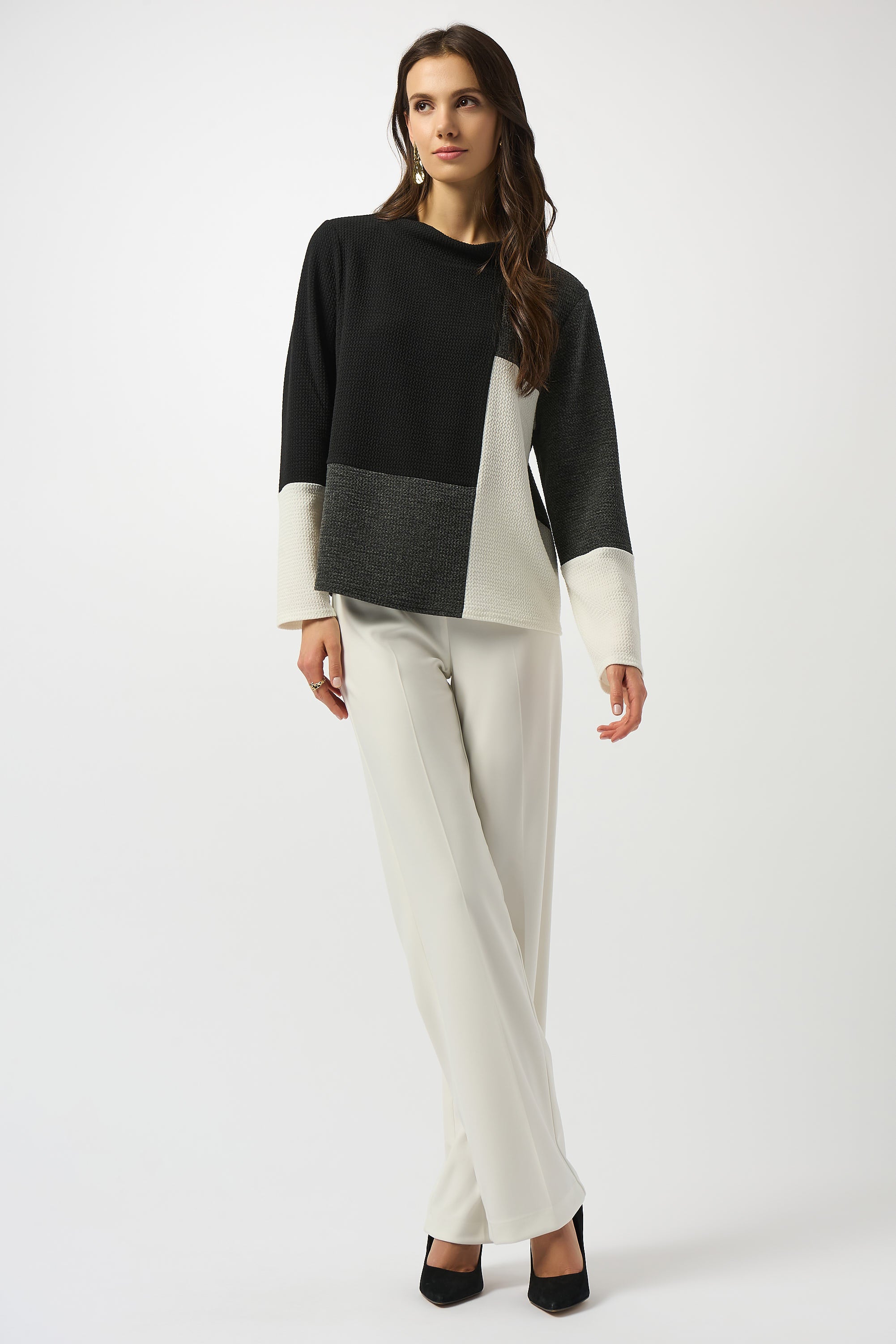 Color-blocked High Neck Pullover