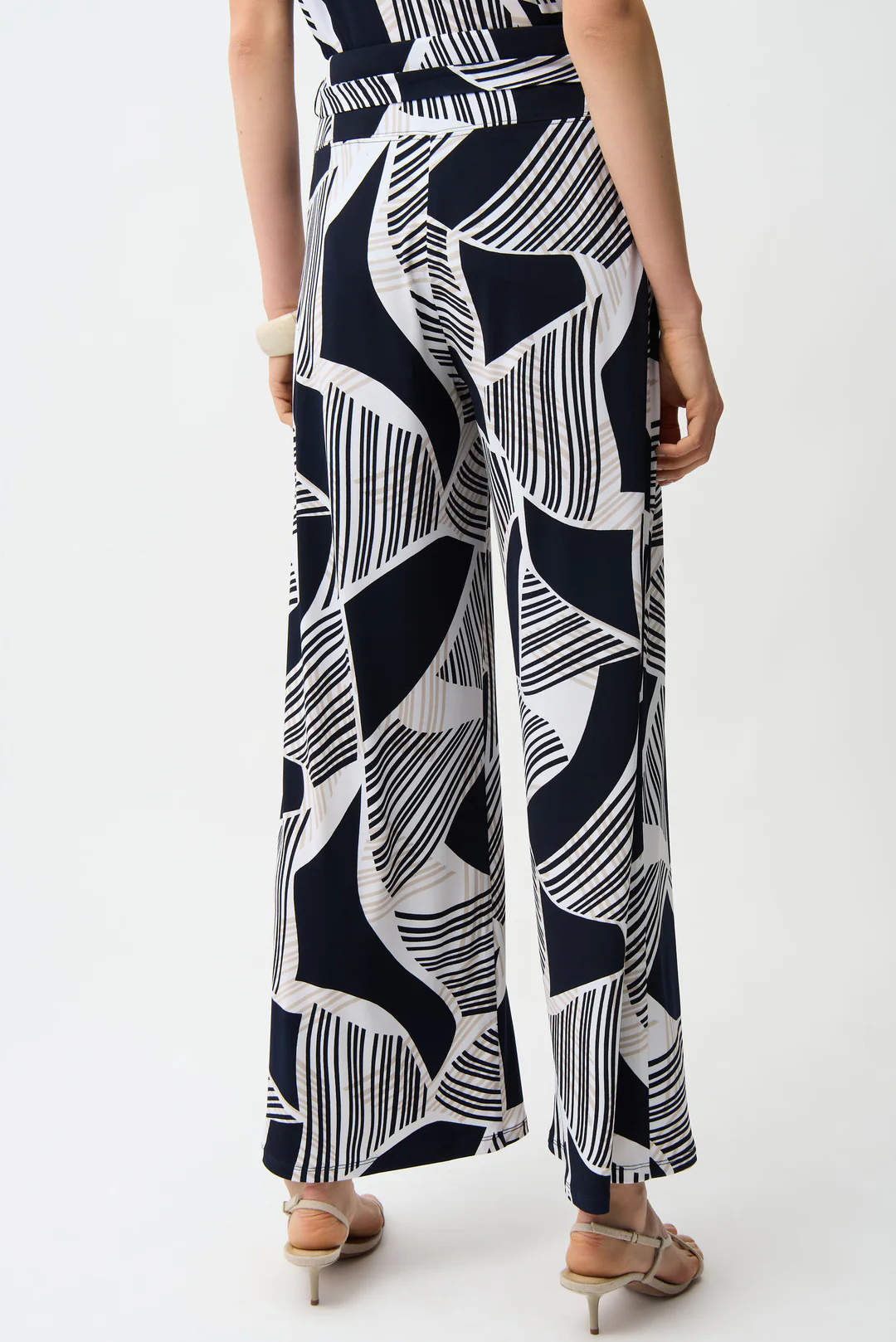 Silky Knit Geometric Print Wide Leg Pull-On Pants