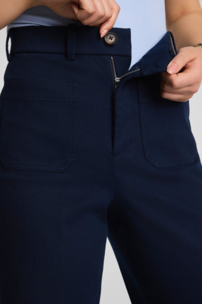 Wide Leg Pant with Patch Pockets