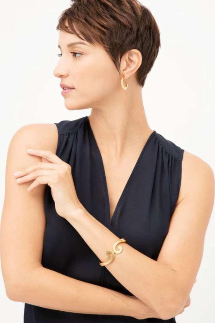 Montagne Post Hoop Earrings