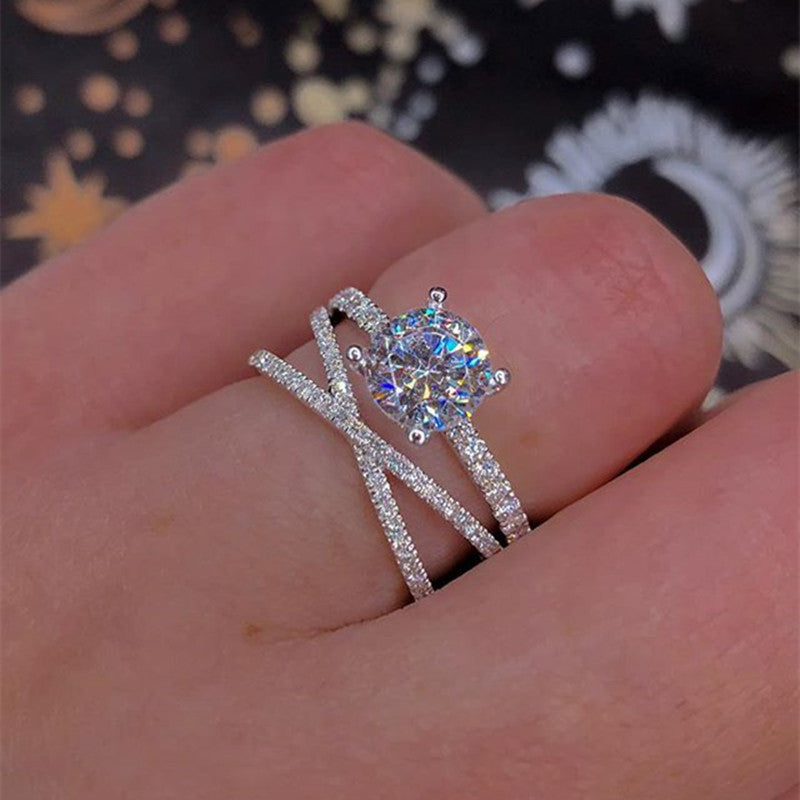 High-grade Zircon With Diamond Winding Engagement Ring