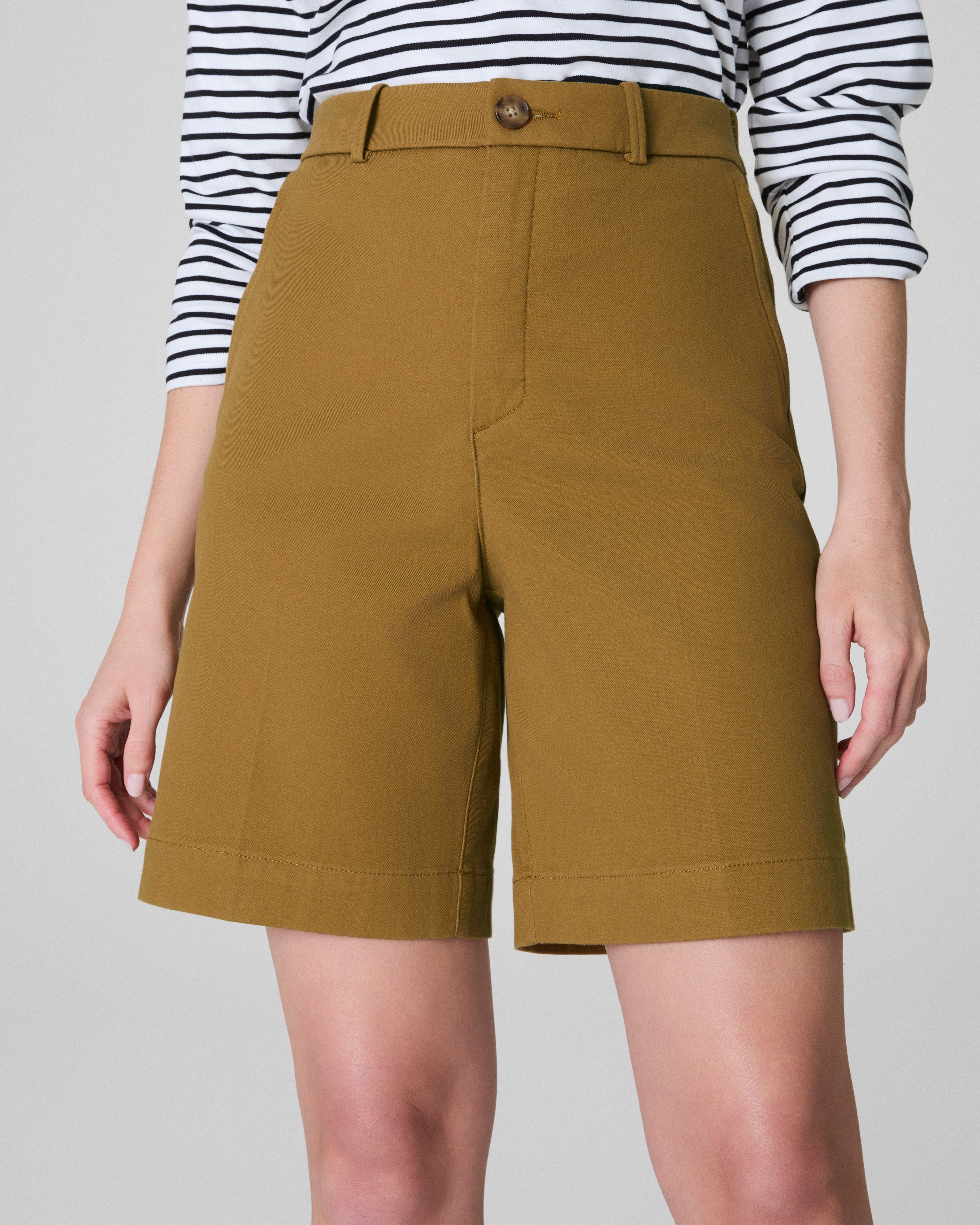 SPANXsupersmooth™ Stretch Twill Short, 9" | Flax