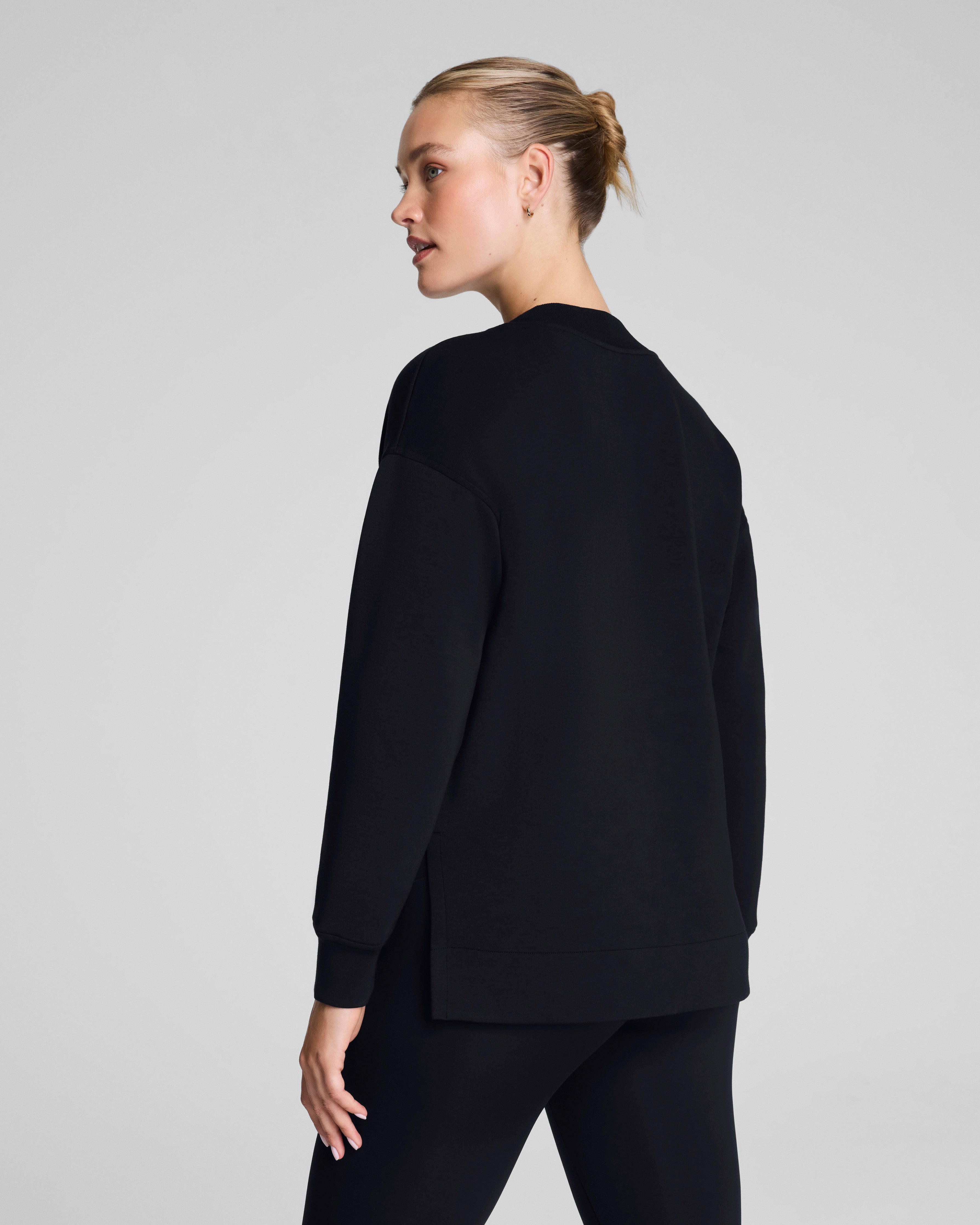 SPANX AirEssentials® Brushed V-Neck Tunic | Very Black