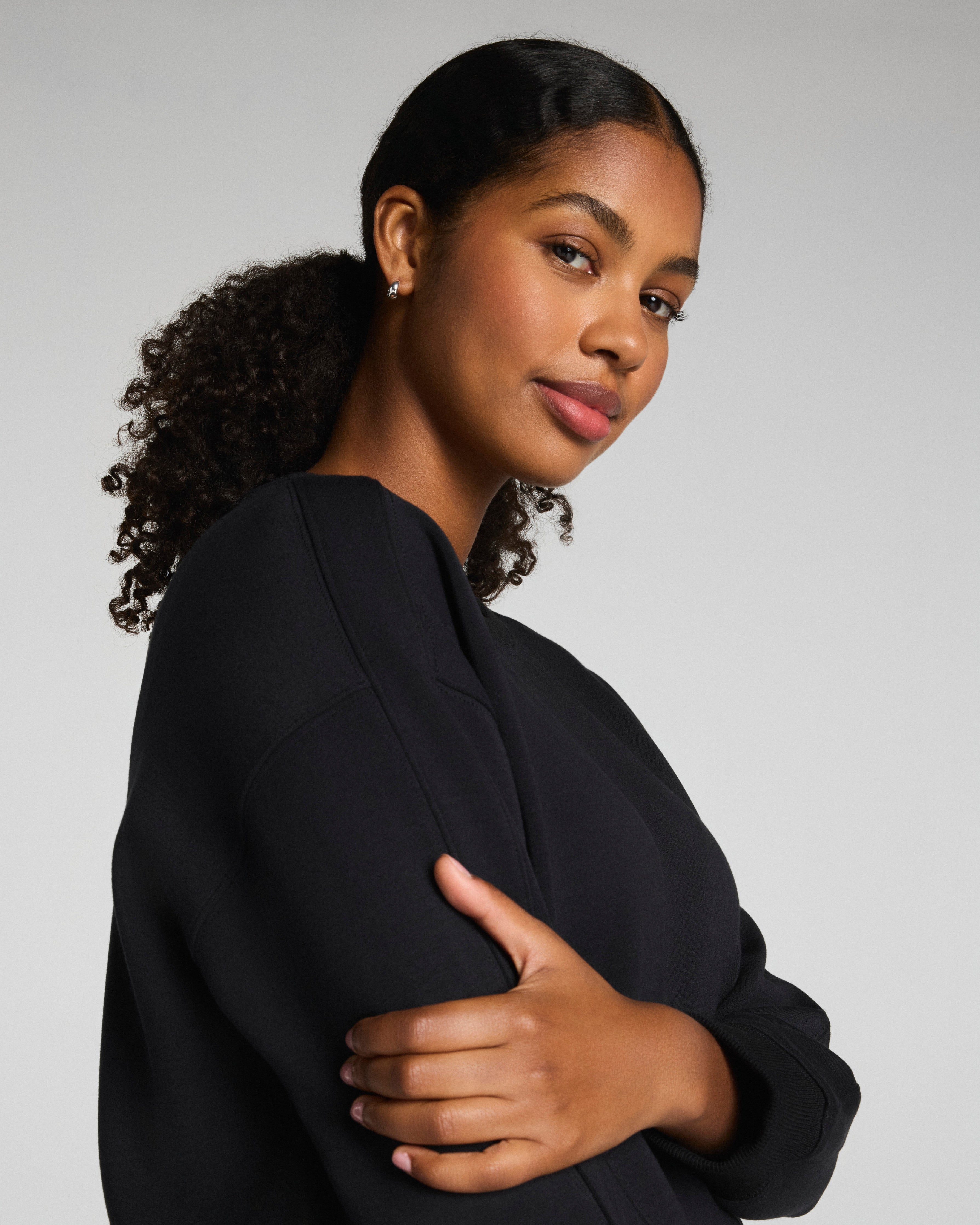 SPANX AirEssentials® Luxe Crewneck Long Sleeve Top | Very Black