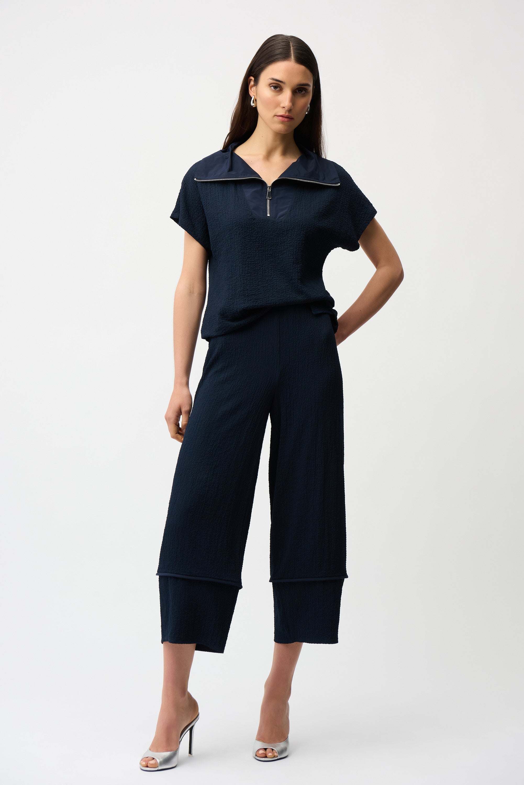 Joseph Ribkoff Seersucker Boxy Top With Memory Collar Style 261017