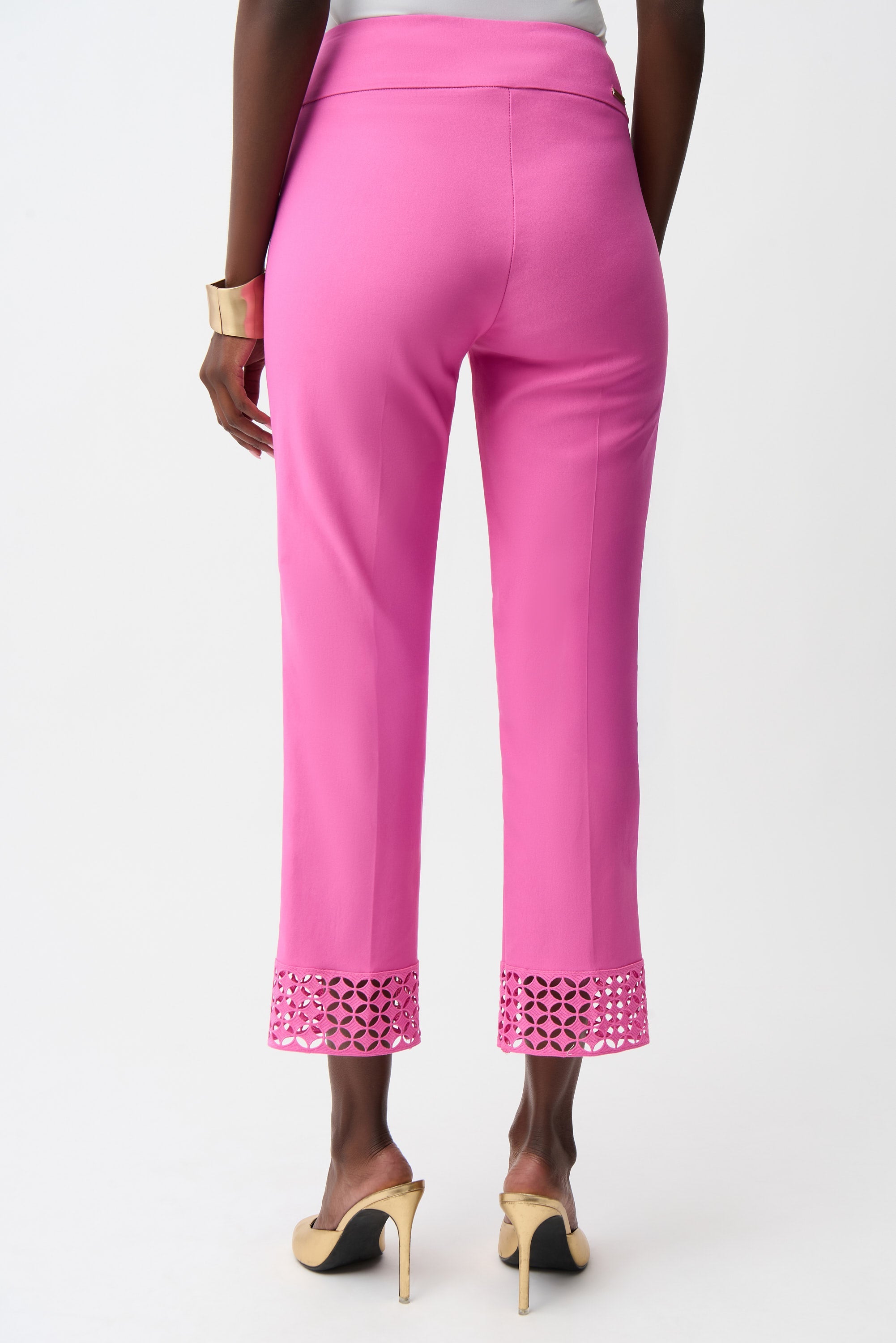 Joseph Ribkoff Pull-On Crop Pants With Guipure Detail Style 261159