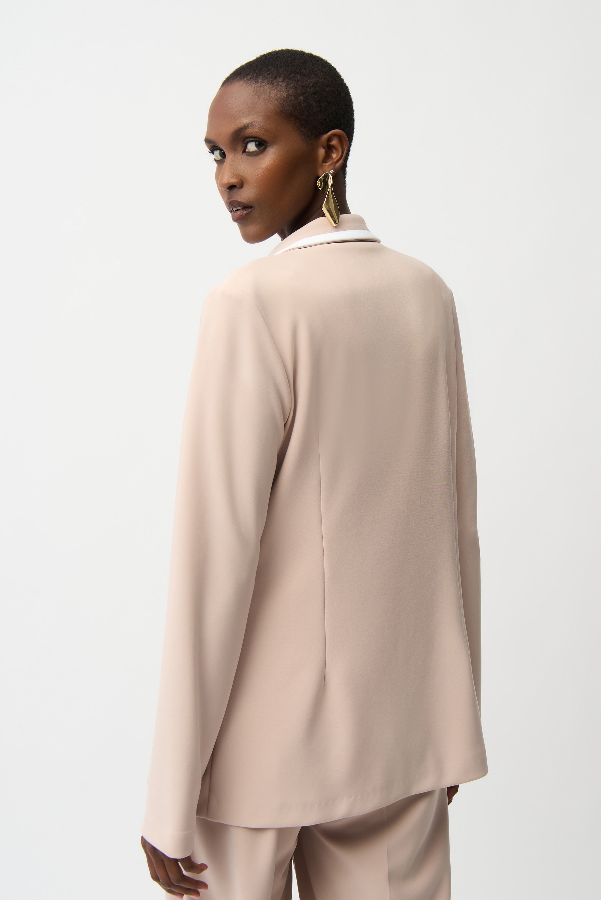 Joseph Ribkoff Fitted Blazer With Contrast Piping Style 261167