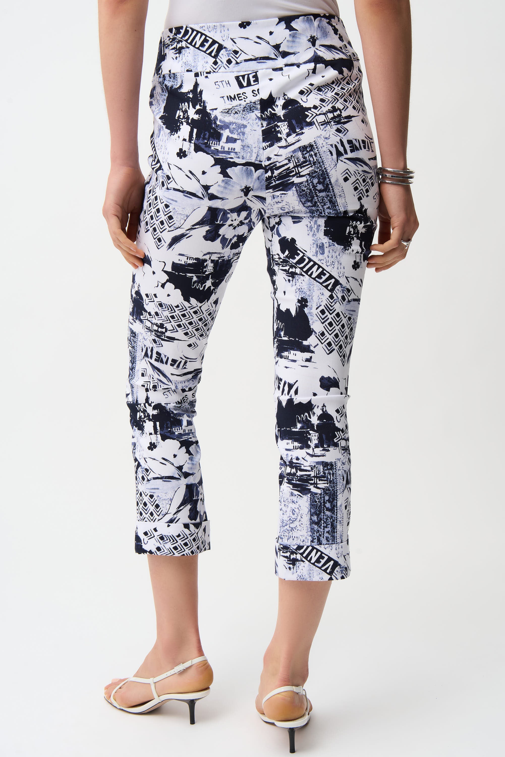 Joseph Ribkoff Conversational Print Crop Pull-On Pants Style 261187