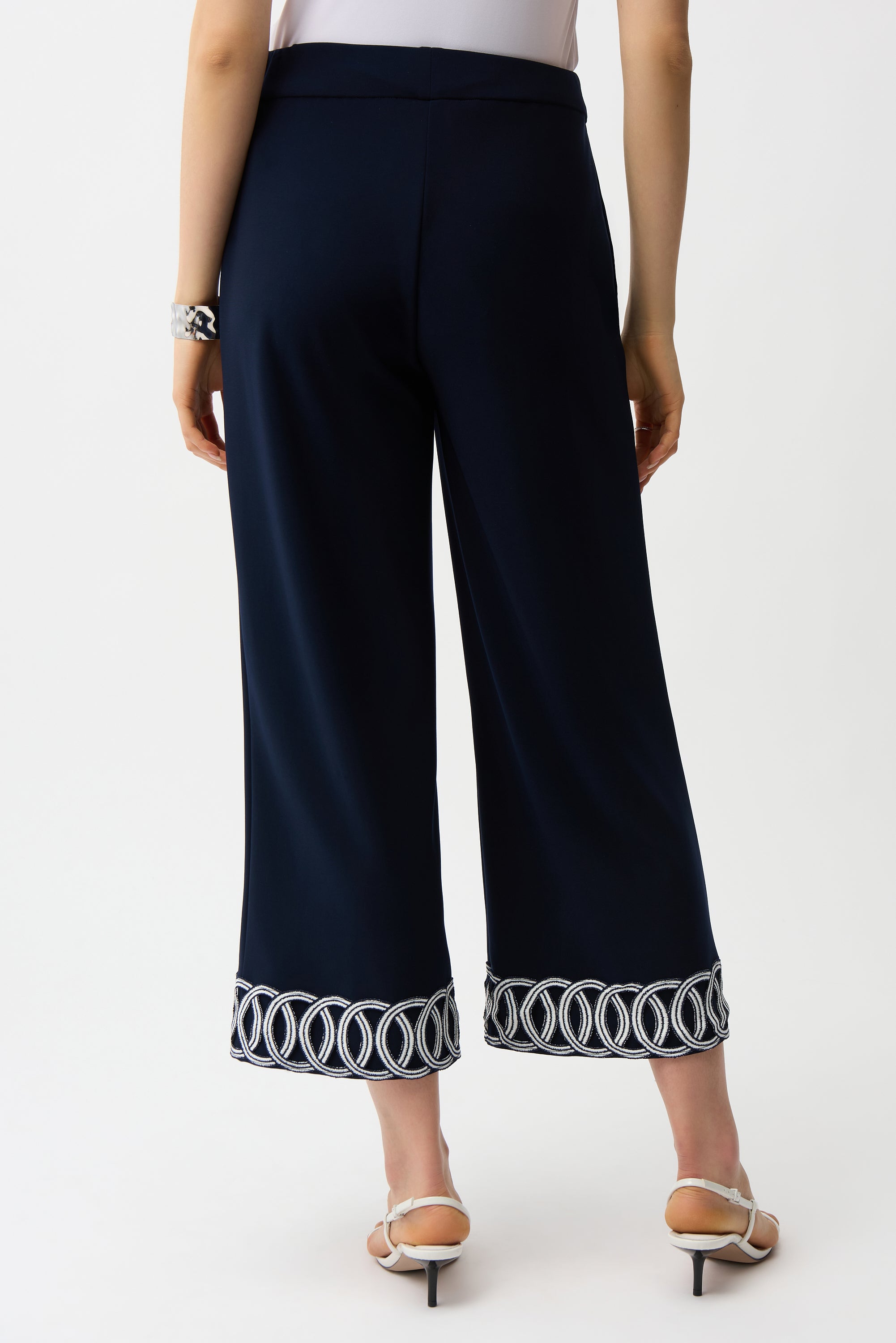 Joseph Ribkoff Pull-On Culotte Pants With Guipure Detail Style 261246