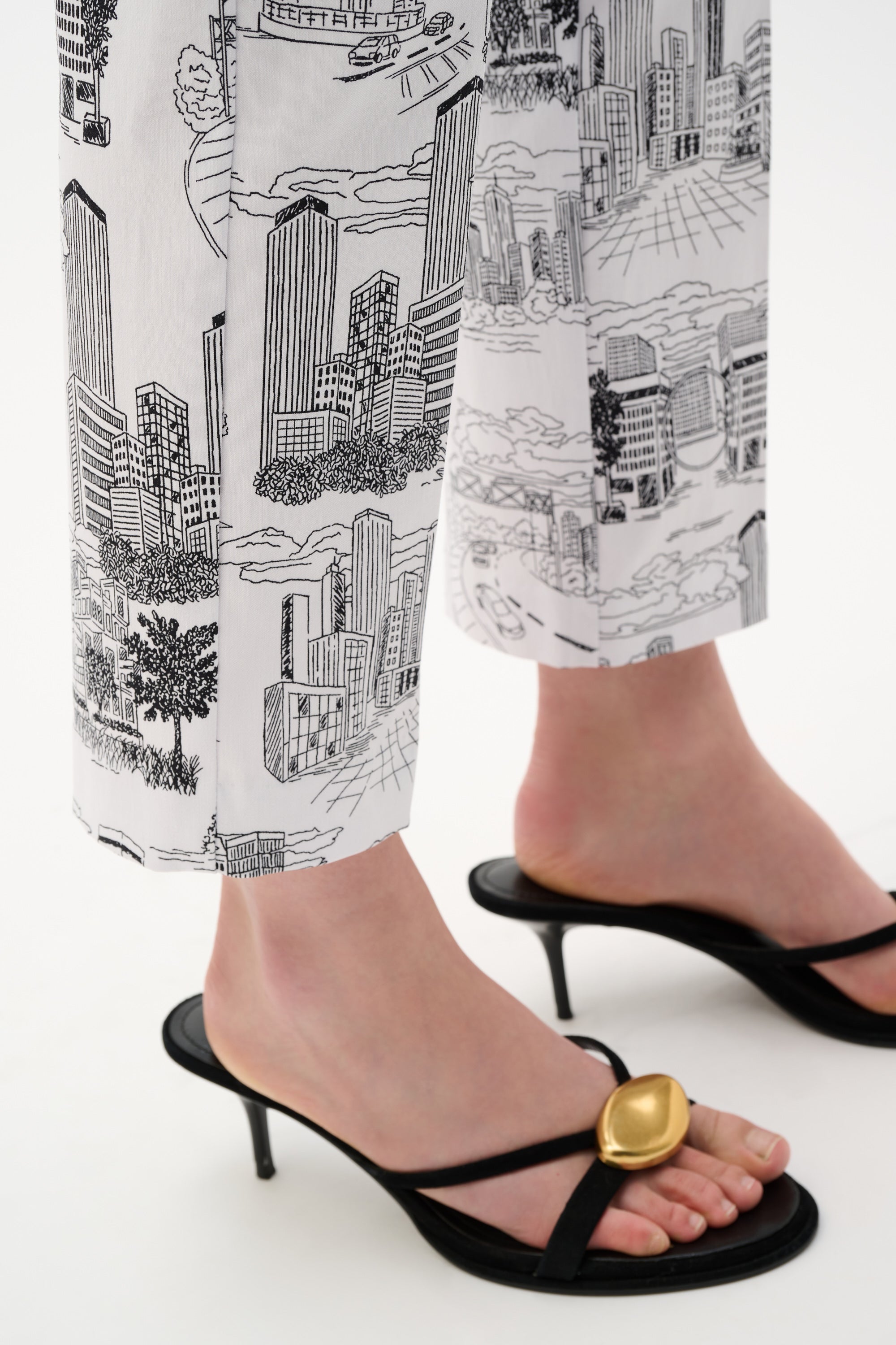 Joseph Ribkoff Printed Straight Pull-On Pants Style 262192