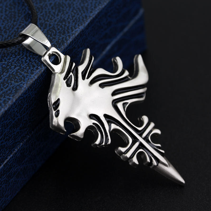 Glamorous Versatile Wolf Head Claude Triangle Necklaces