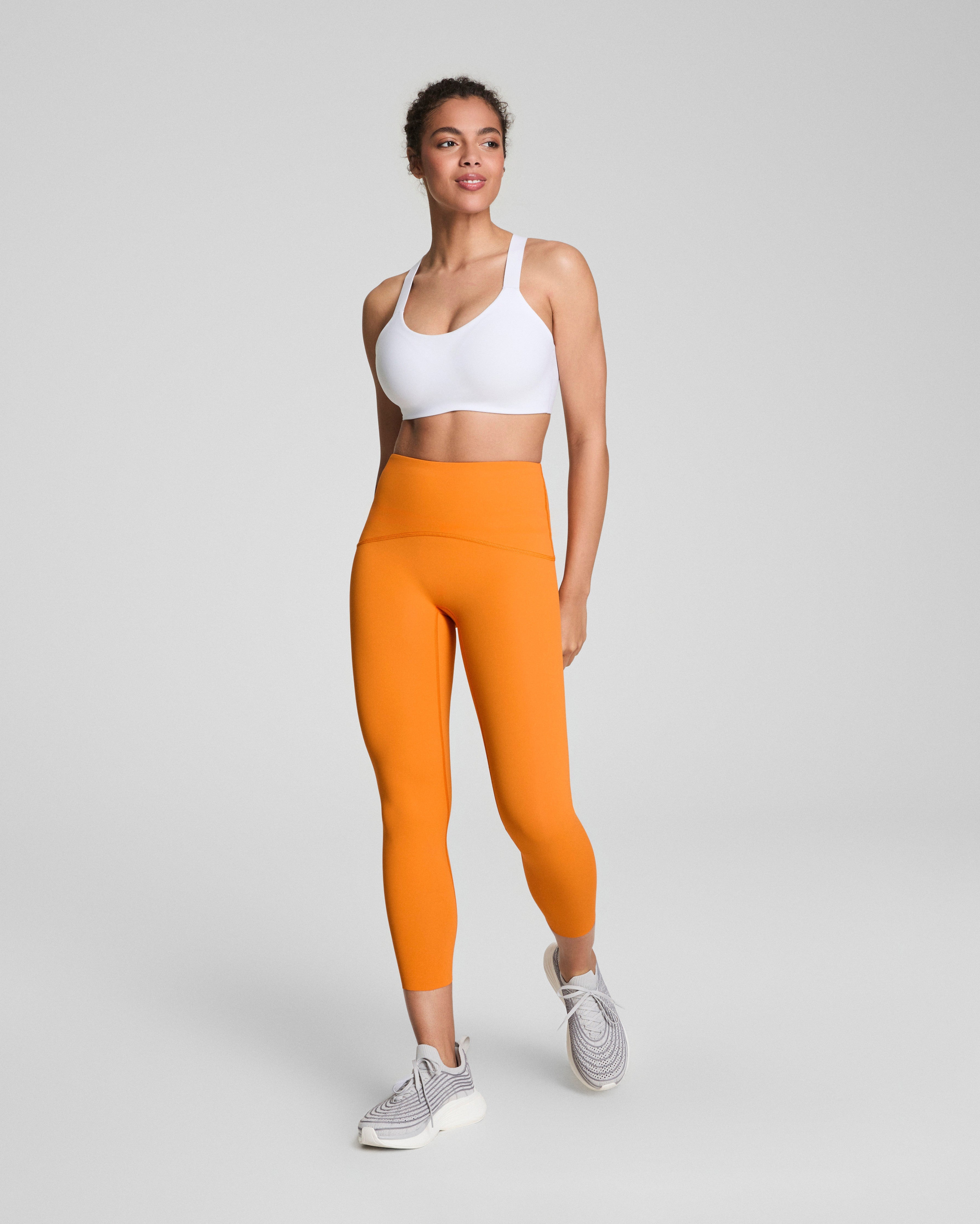 SPANXshape™ Booty Boost® 7/8 Leggings