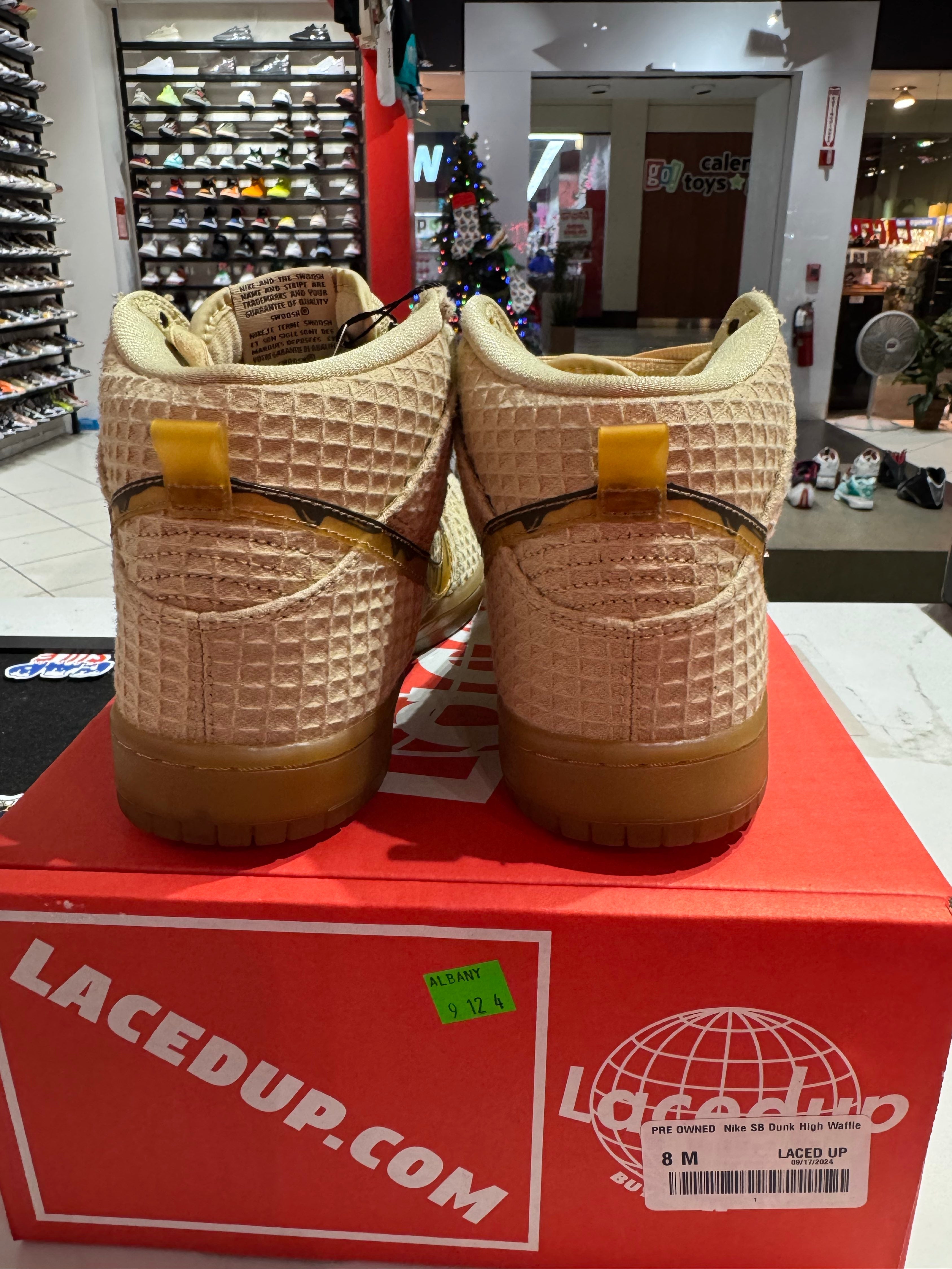 PRE OWNED Nike SB Dunk High Waffle