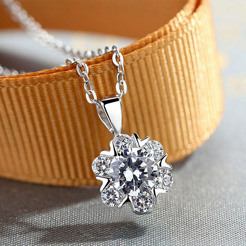 Small Fresh Snowflake Female Zircon Elegant Simple Fashionable Snow Dance Pendant