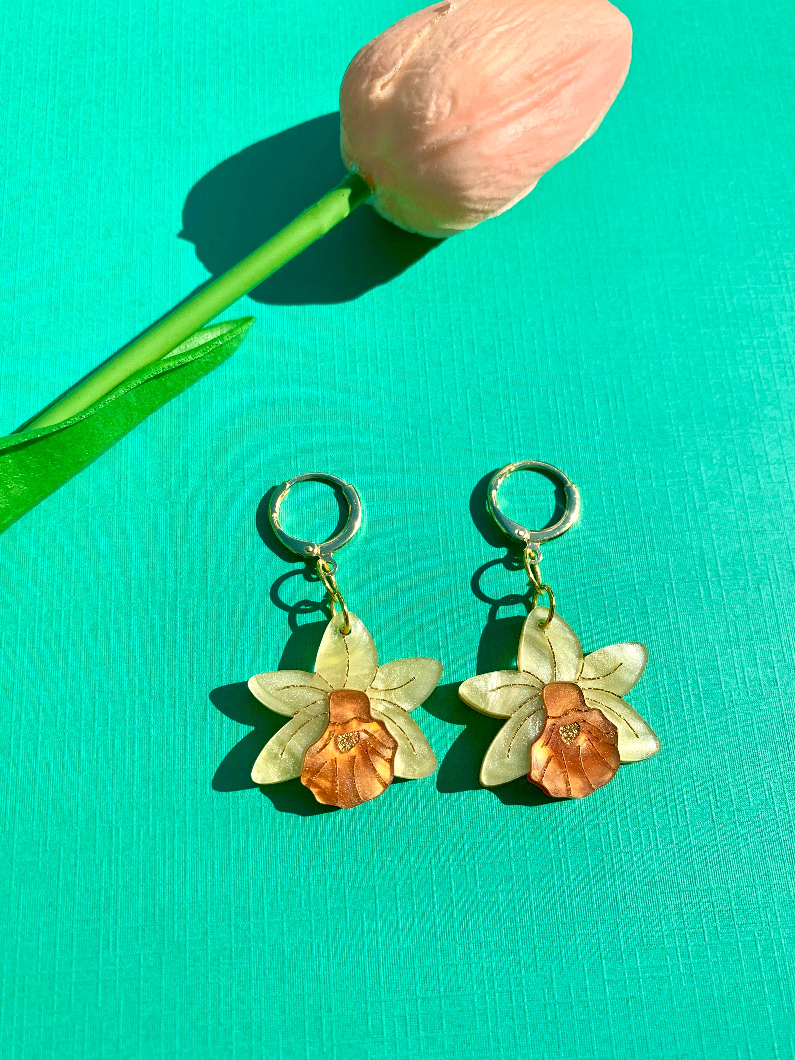 Mini Daffodils Acrylic Earrings