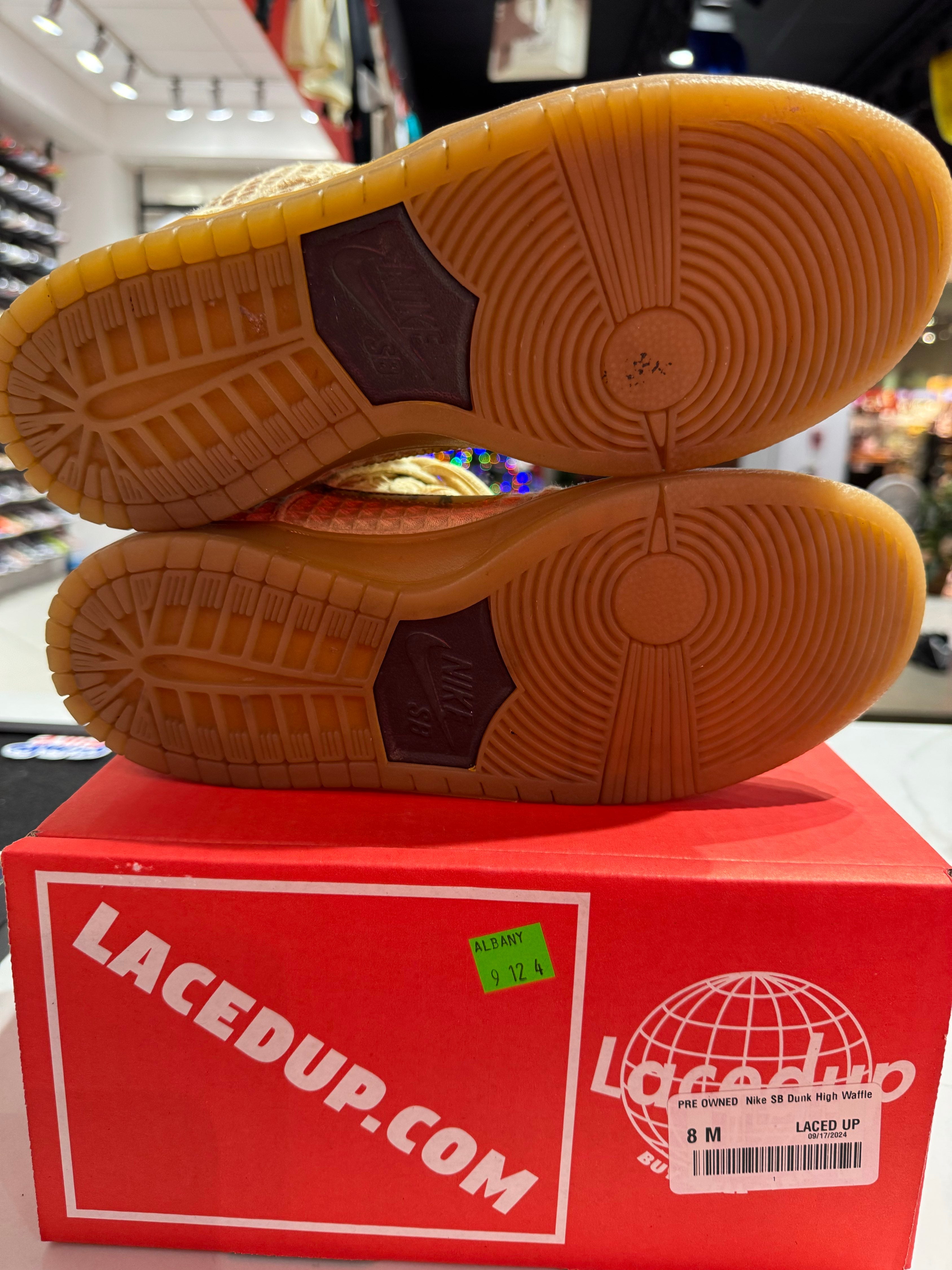PRE OWNED Nike SB Dunk High Waffle
