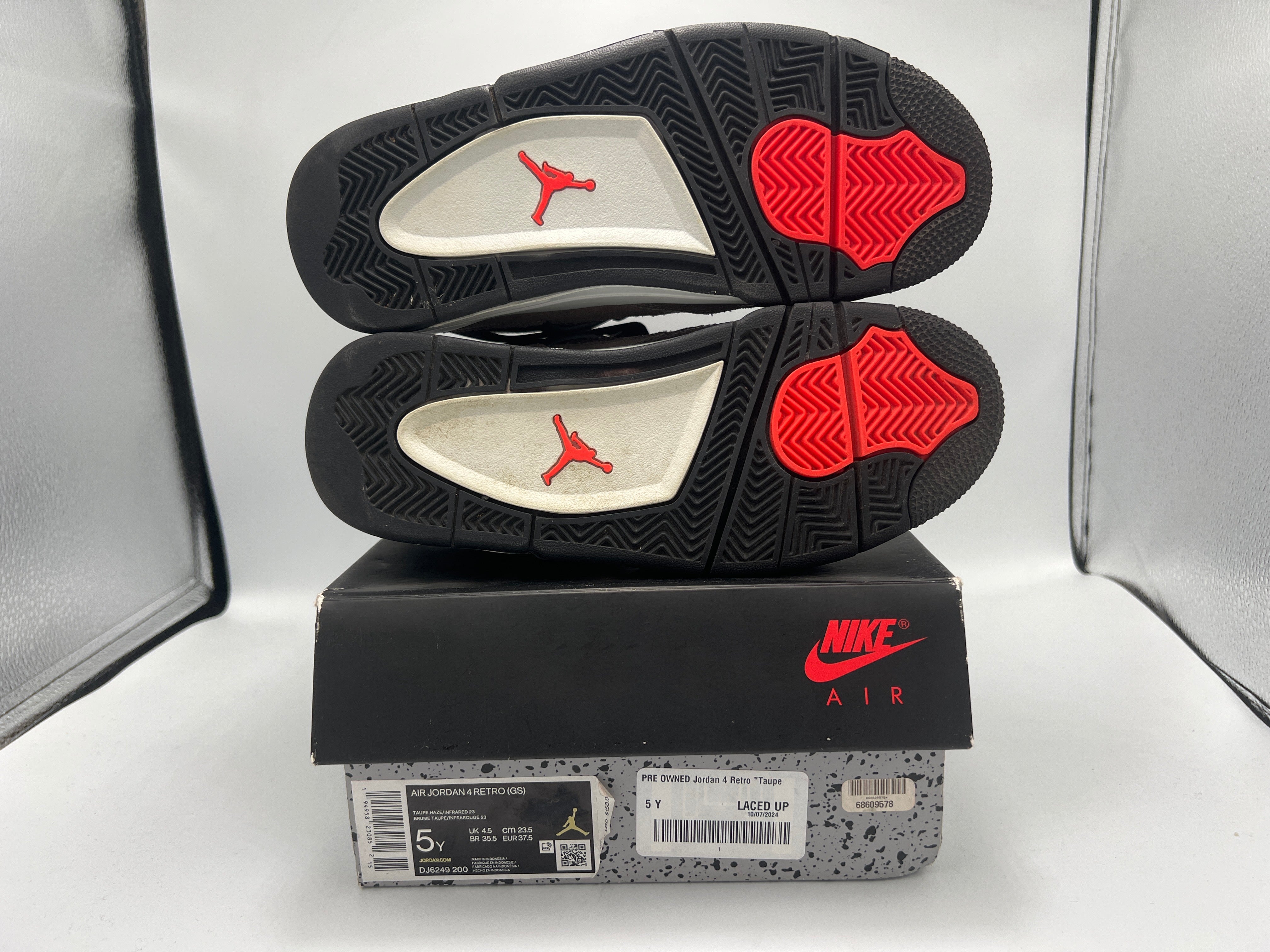 PRE OWNED Jordan 4 Retro "Taupe Haze" (GS)