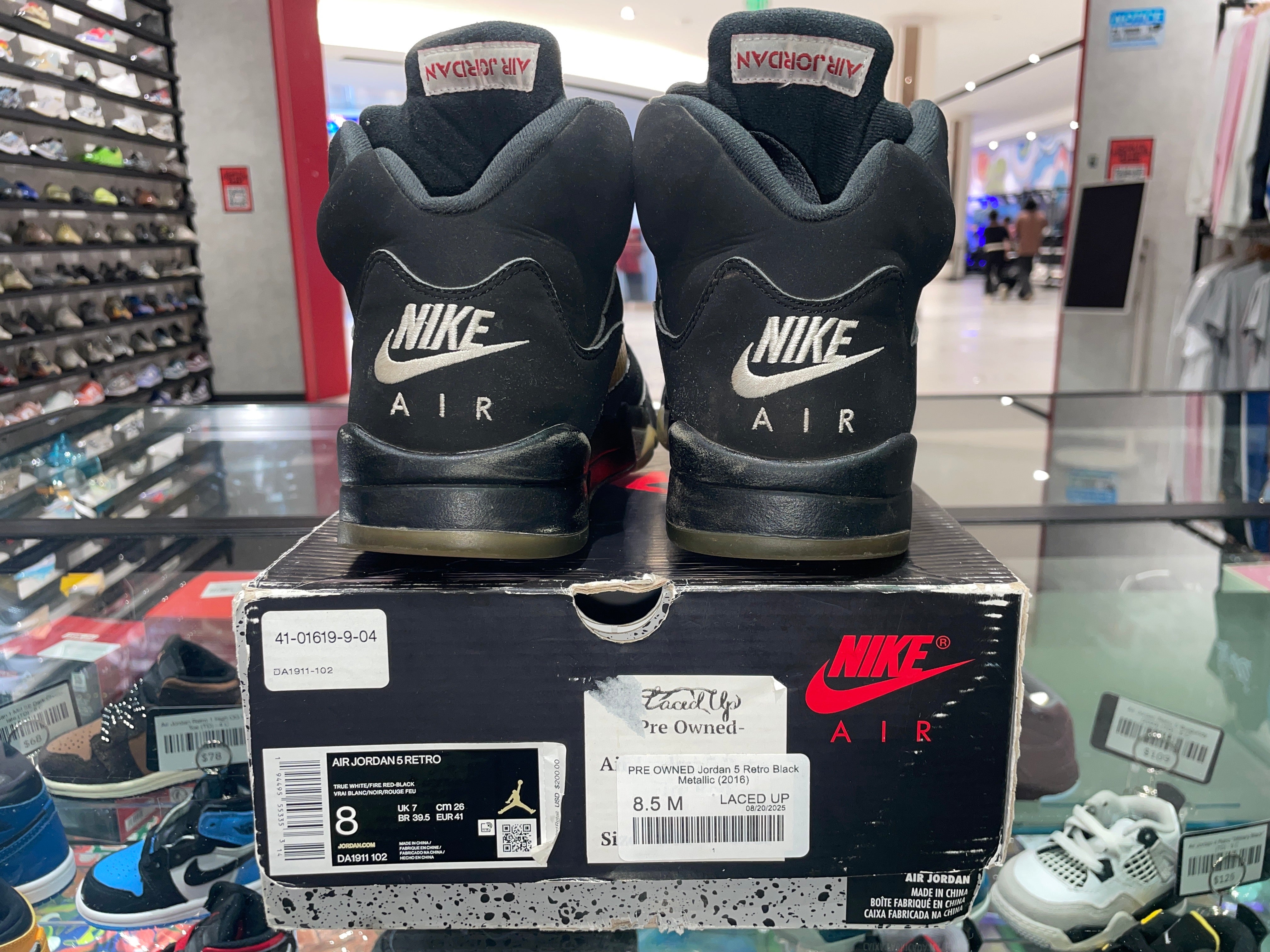 PRE OWNED Jordan 5 Retro Black Metallic (2016)