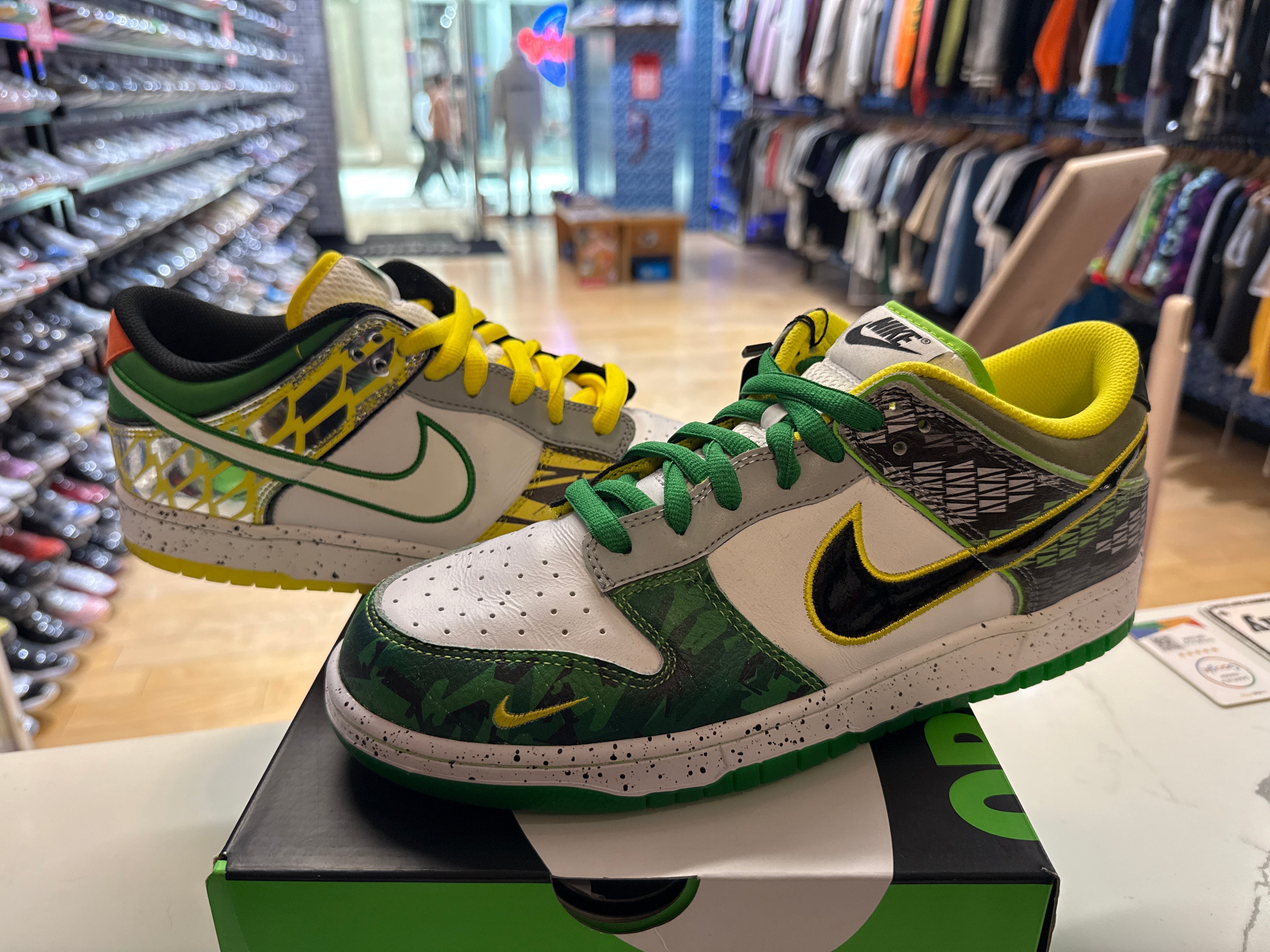 PRE OWNED Nike Dunk Low What the Duck Away University of Oregon PE