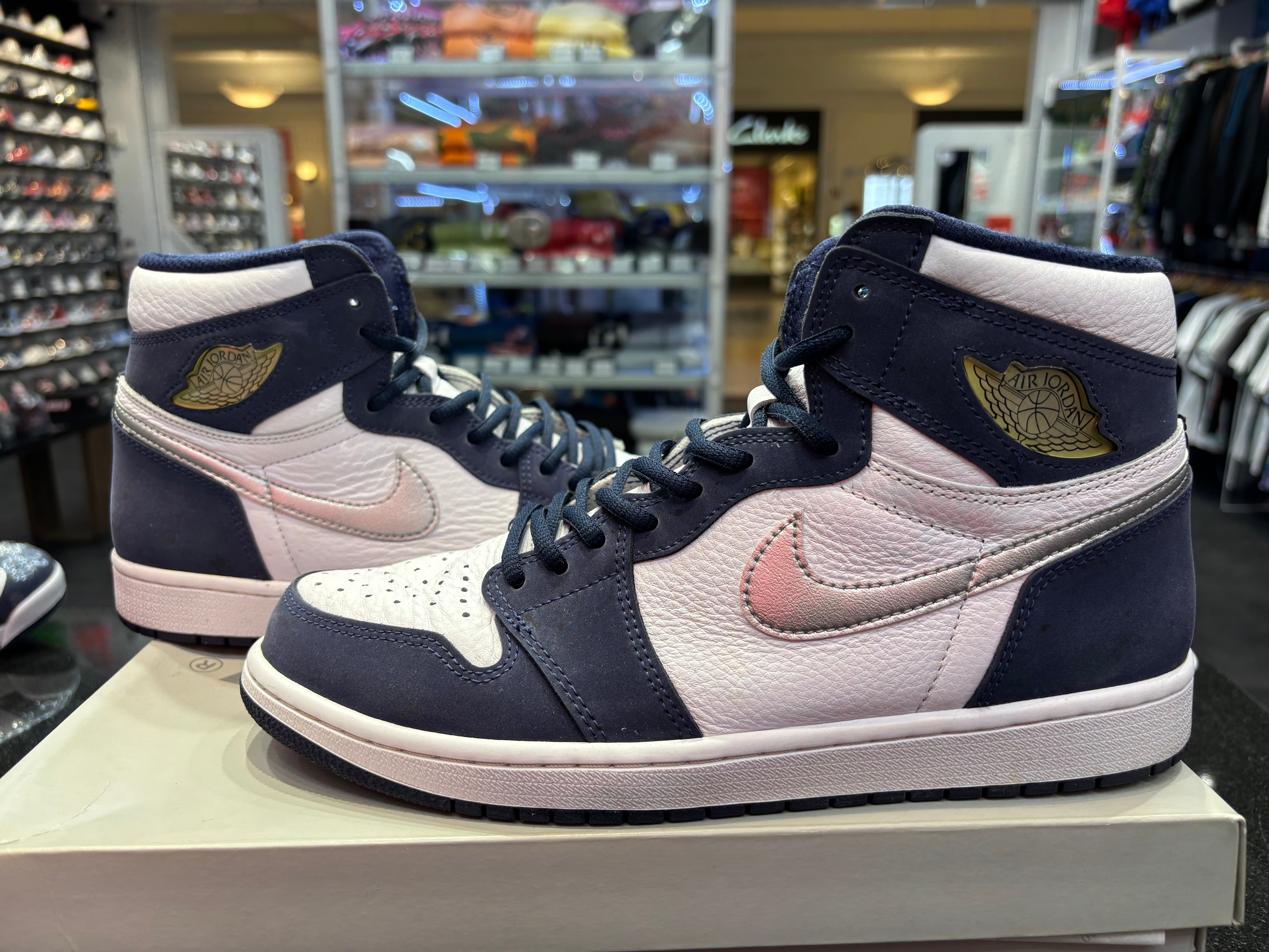 PRE OWNED Air Jordan Retro 1 High "Midnight Navy" (2020)
