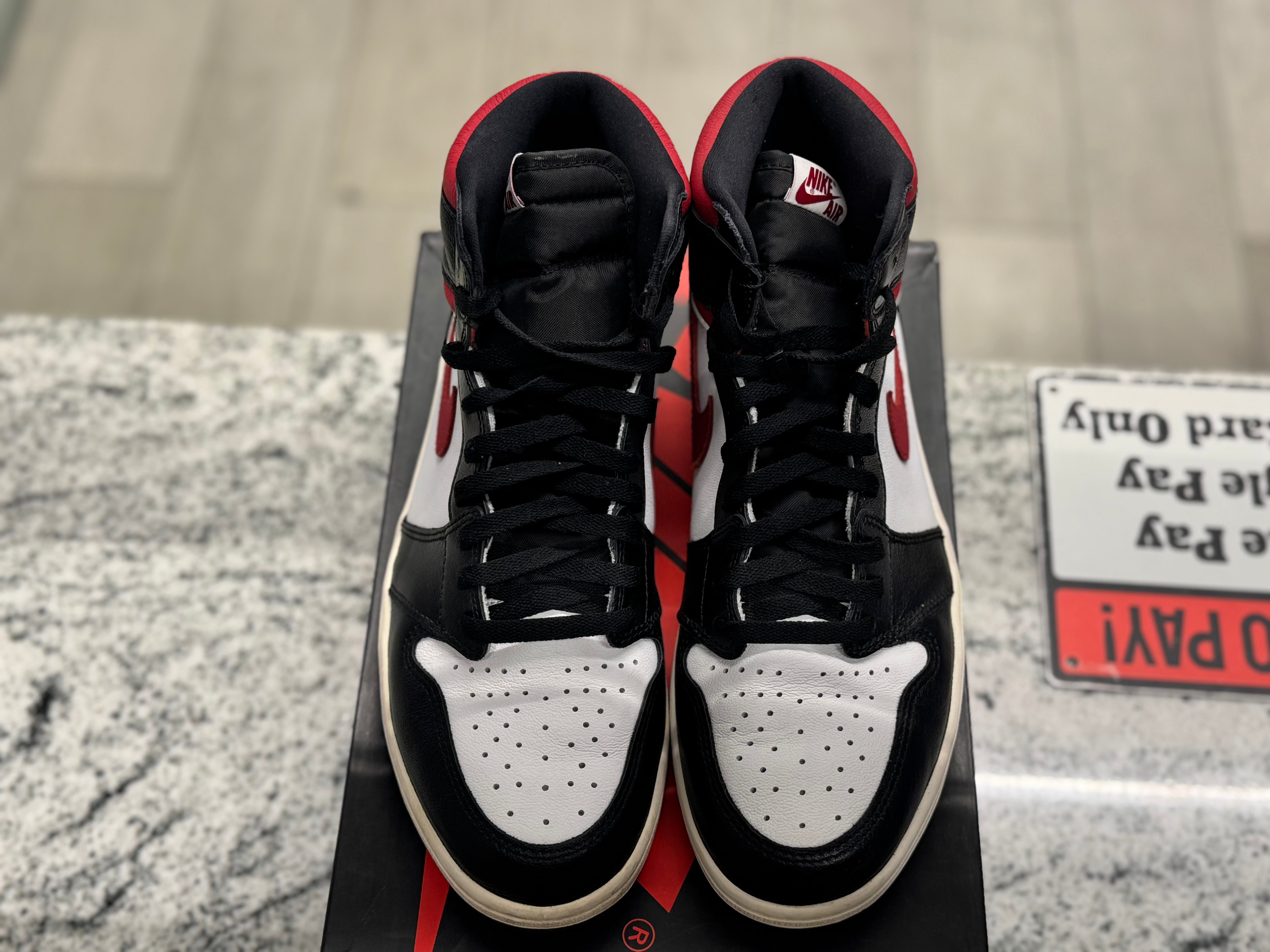 PRE OWNED Air Jordan Retro 1 "Black Gym Red"