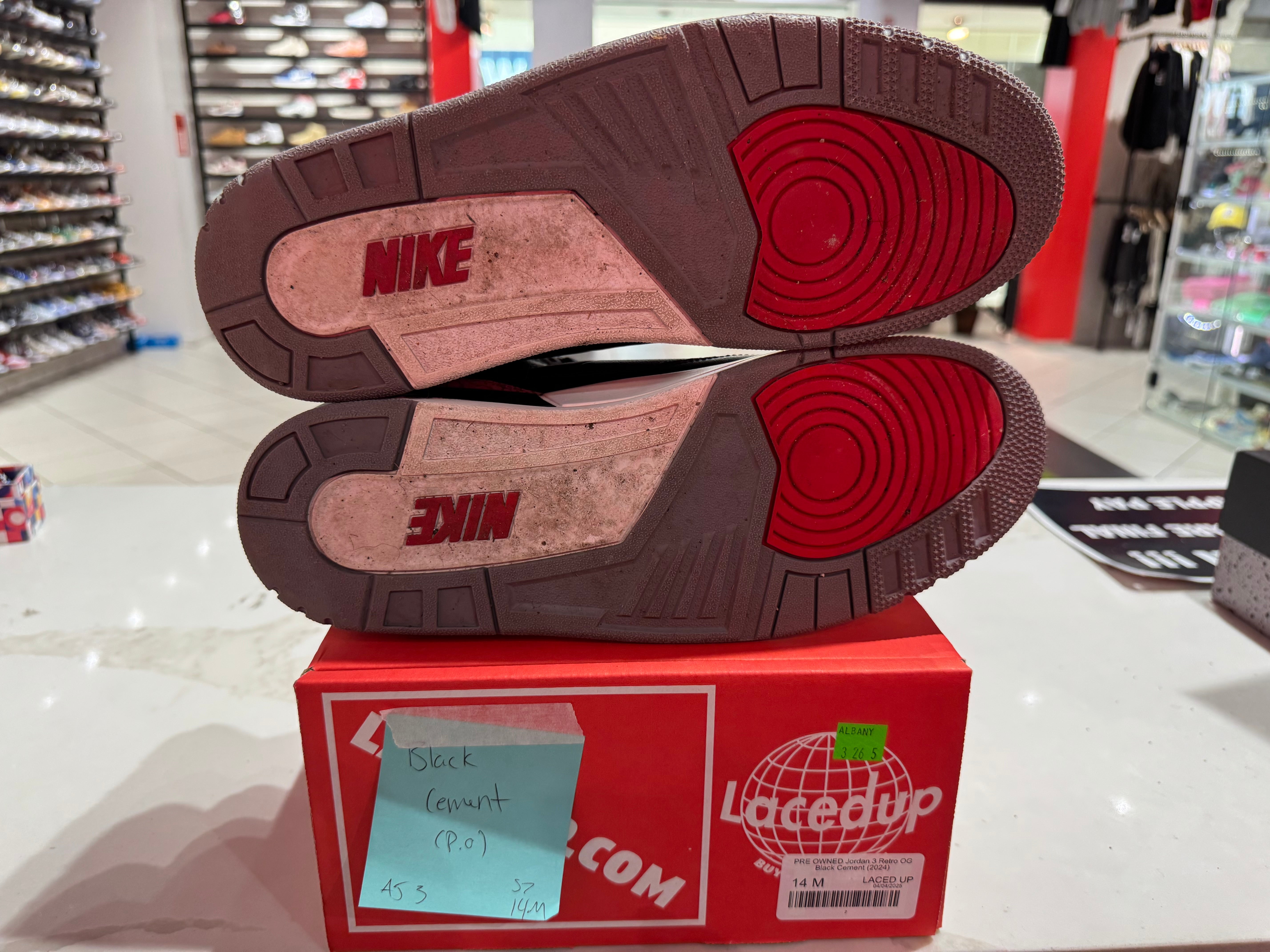 PRE OWNED Jordan 3 Retro OG Black Cement (2024)