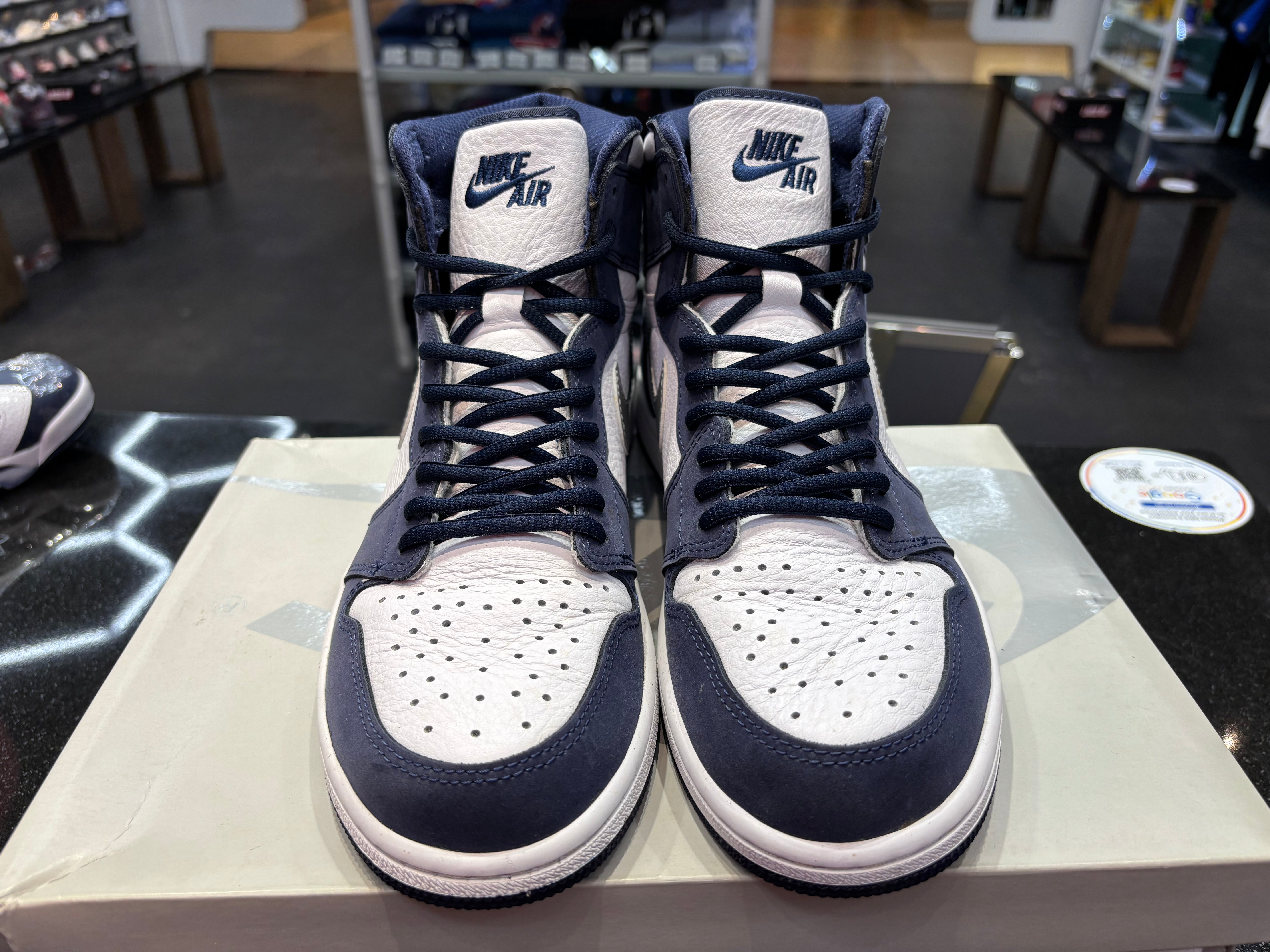 PRE OWNED Air Jordan Retro 1 High "Midnight Navy" (2020)