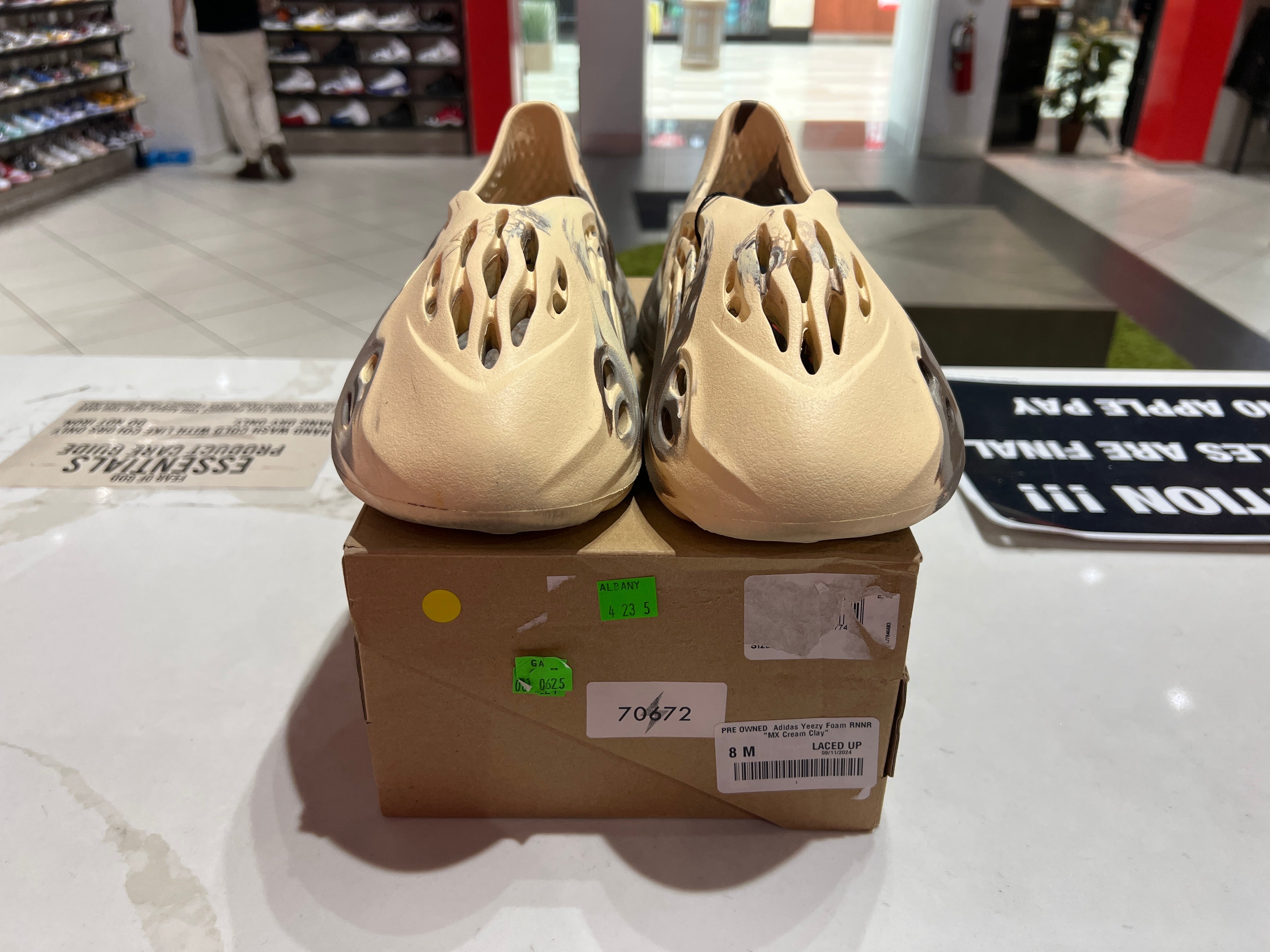 PRE OWNED Adidas Yeezy Foam RNNR "MX Cream Clay"