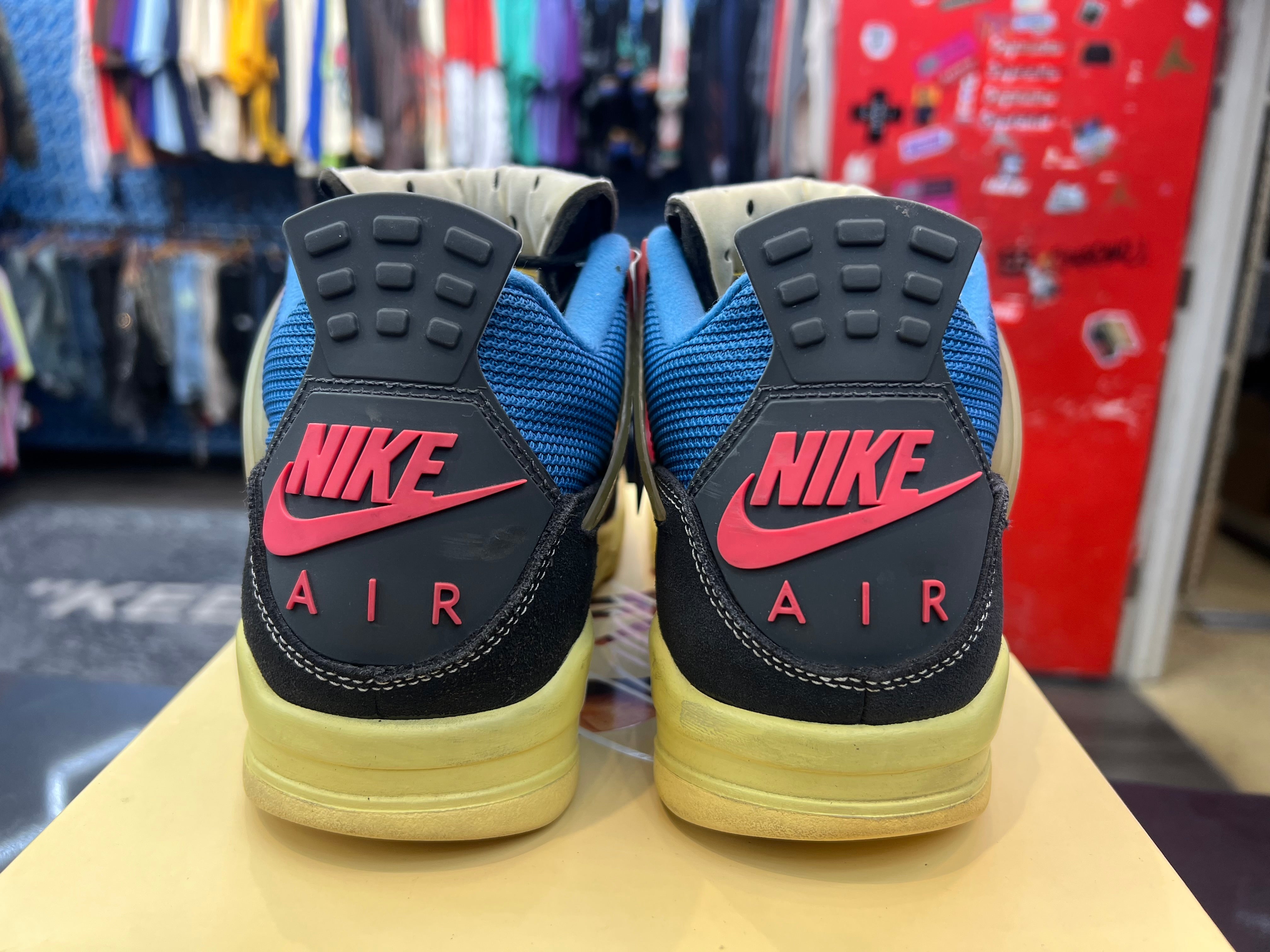 PRE OWNED Jordan 4 Retro Union Off Noir