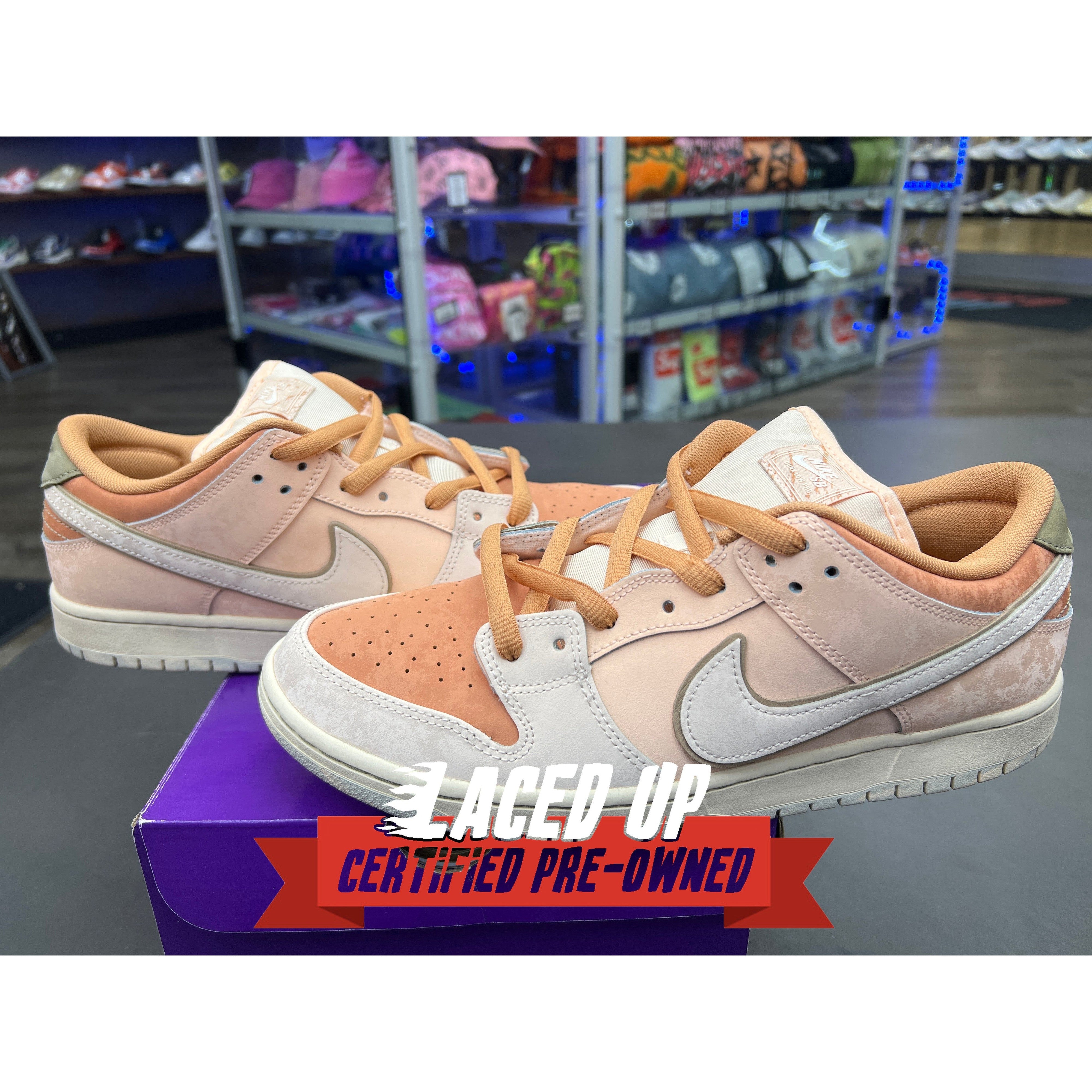 PRE OWNED SB Dunk Low Trocadéro Gardens
