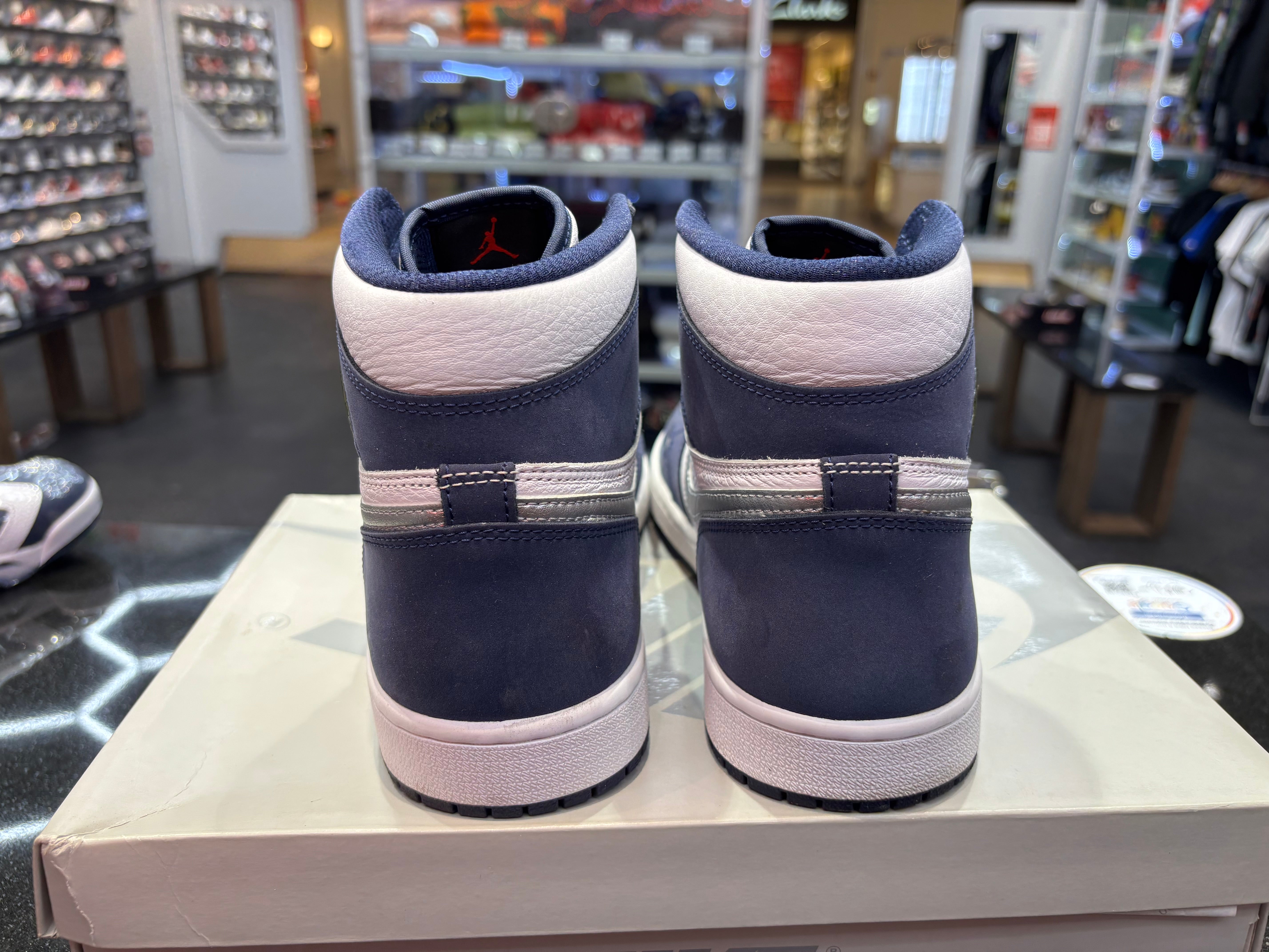 PRE OWNED Air Jordan Retro 1 High "Midnight Navy" (2020)