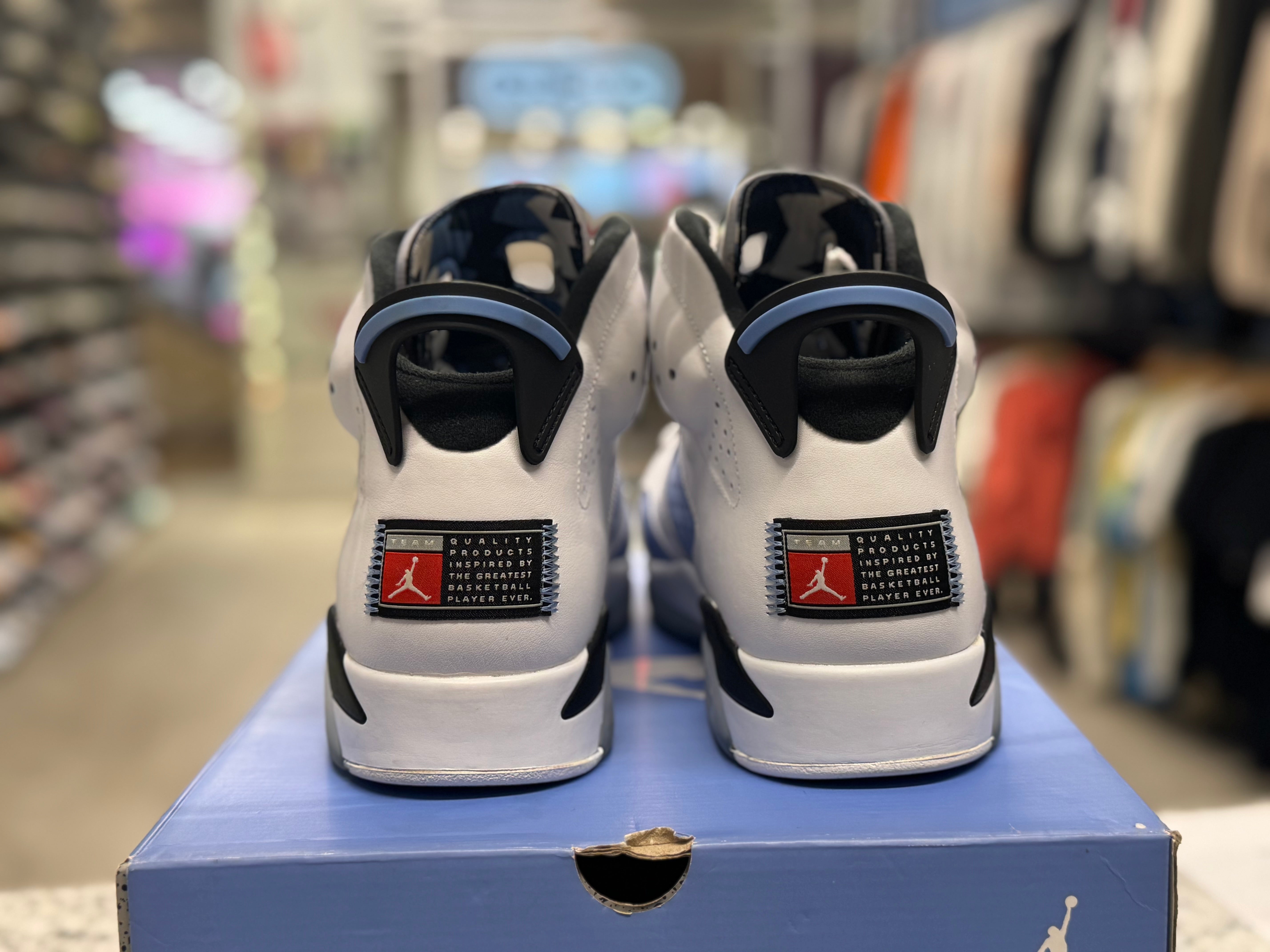 PRE OWNED Air Jordan Retro 6 "UNC"