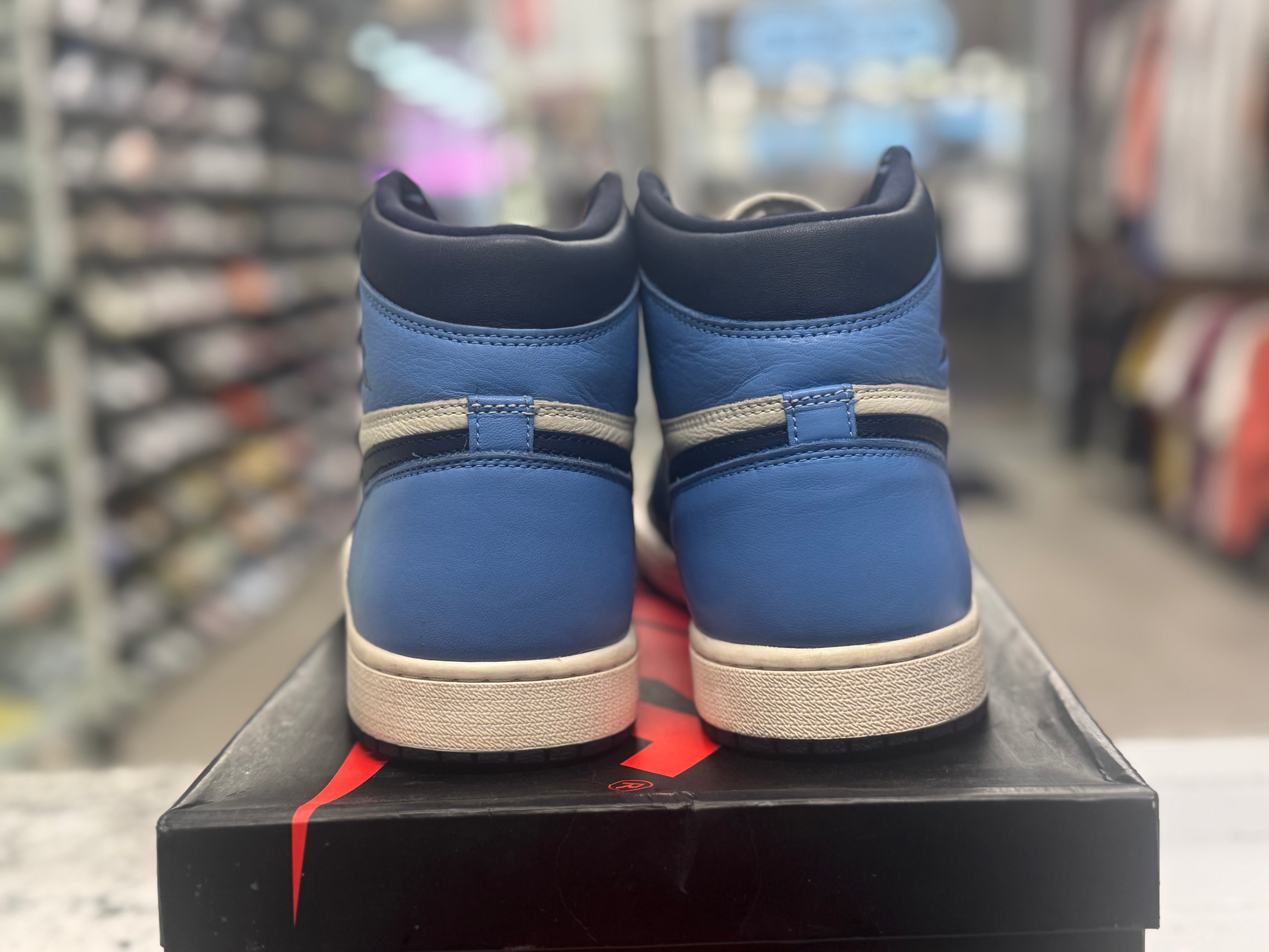 PRE OWNED Air Jordan Retro 1 "Obsidian"