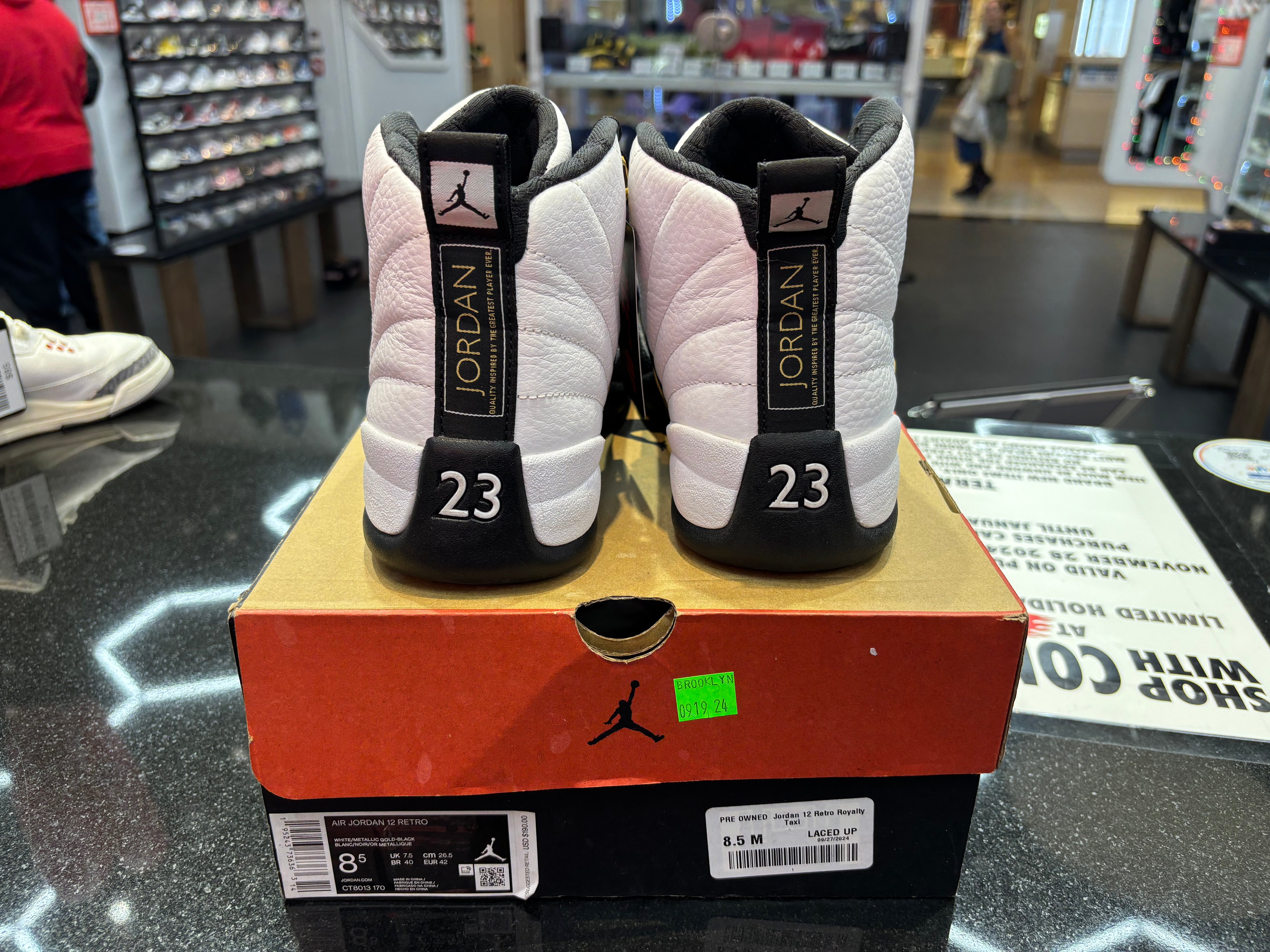 PRE OWNED Jordan 12 Retro Royalty Taxi