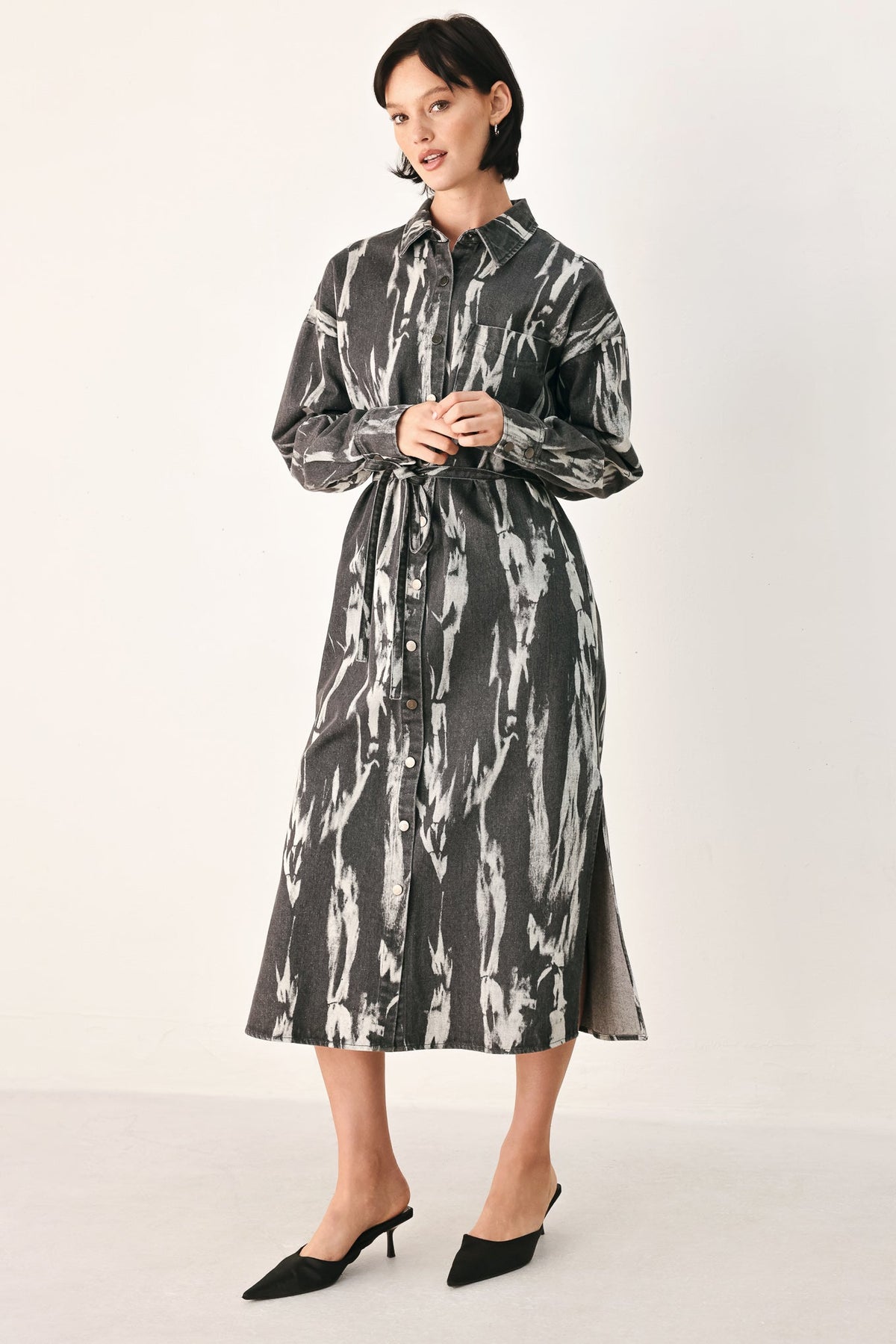 WEEKEND WANDERER GREY DENIM SHIRT DRESS