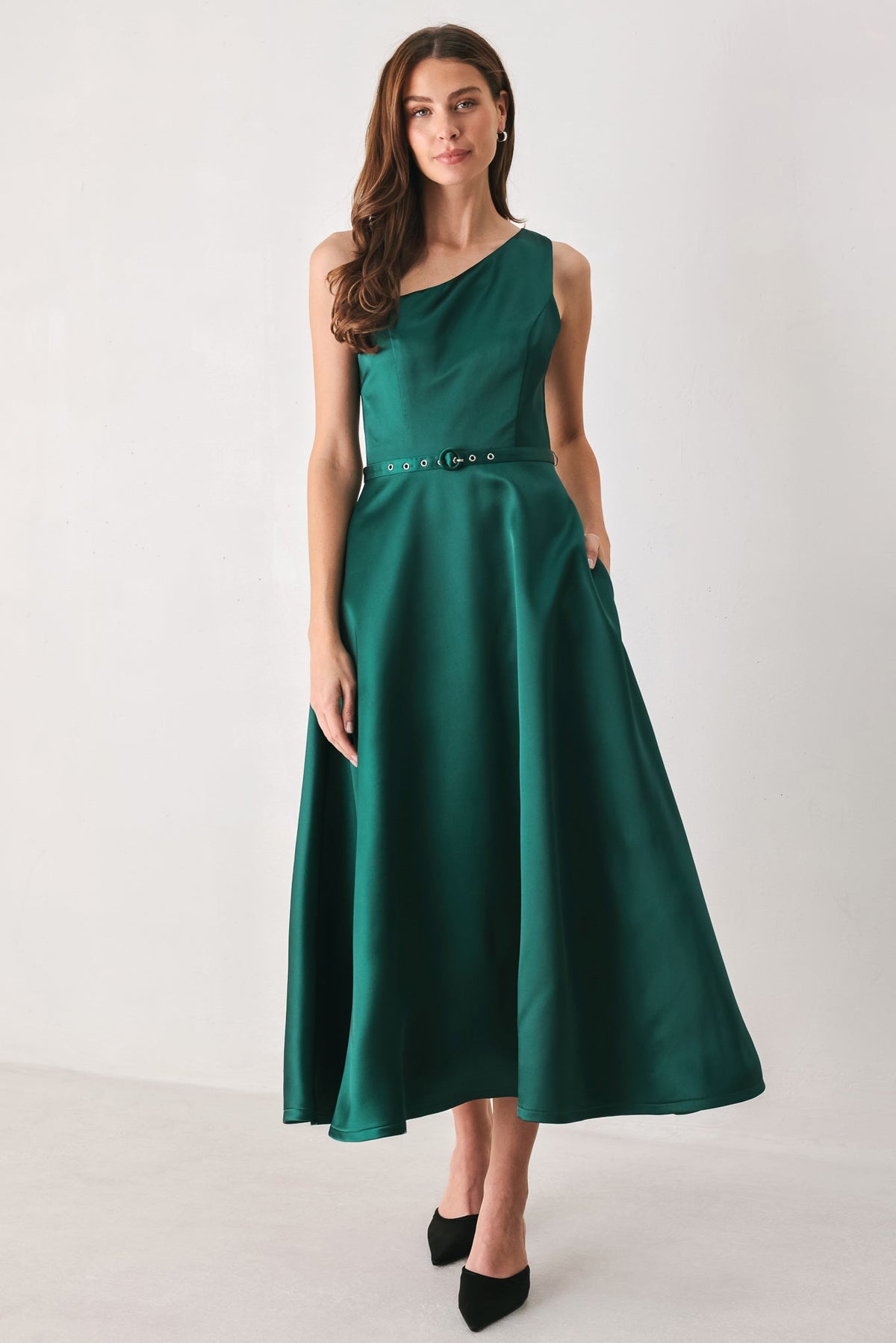 EMERALD ELEGANCE GREEN ONE-SHOULDER BELTED MIDI DRESS