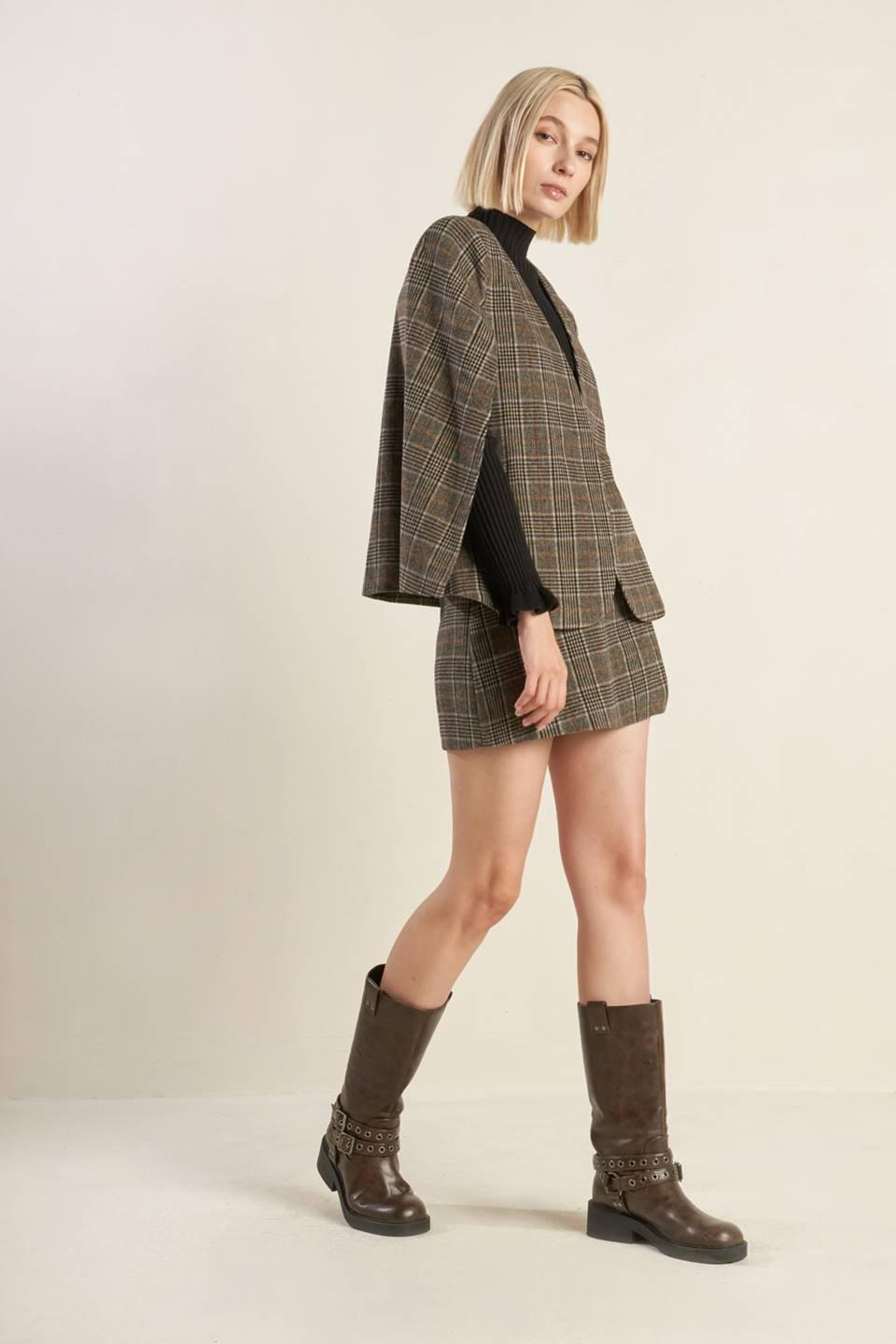 ETERNAL DEVOTION WOOLEN CAPELET