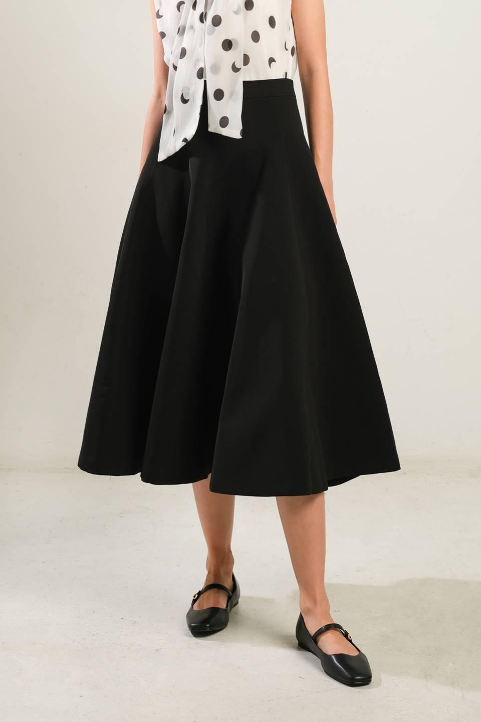 DELICATE TOUCH WOVEN SKIRT