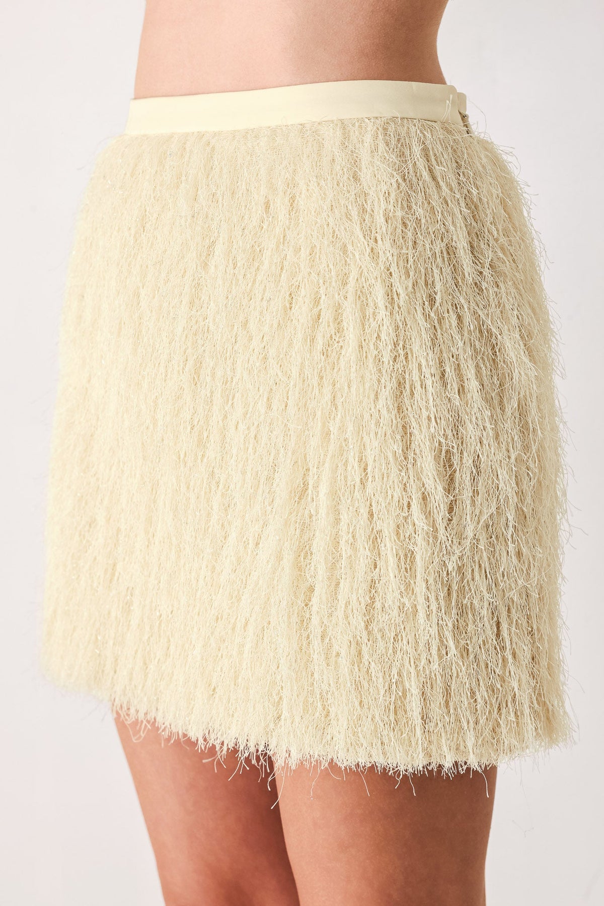 CREAM FEATHERLIGHT EYELASH FRINGE MINI SKIRT