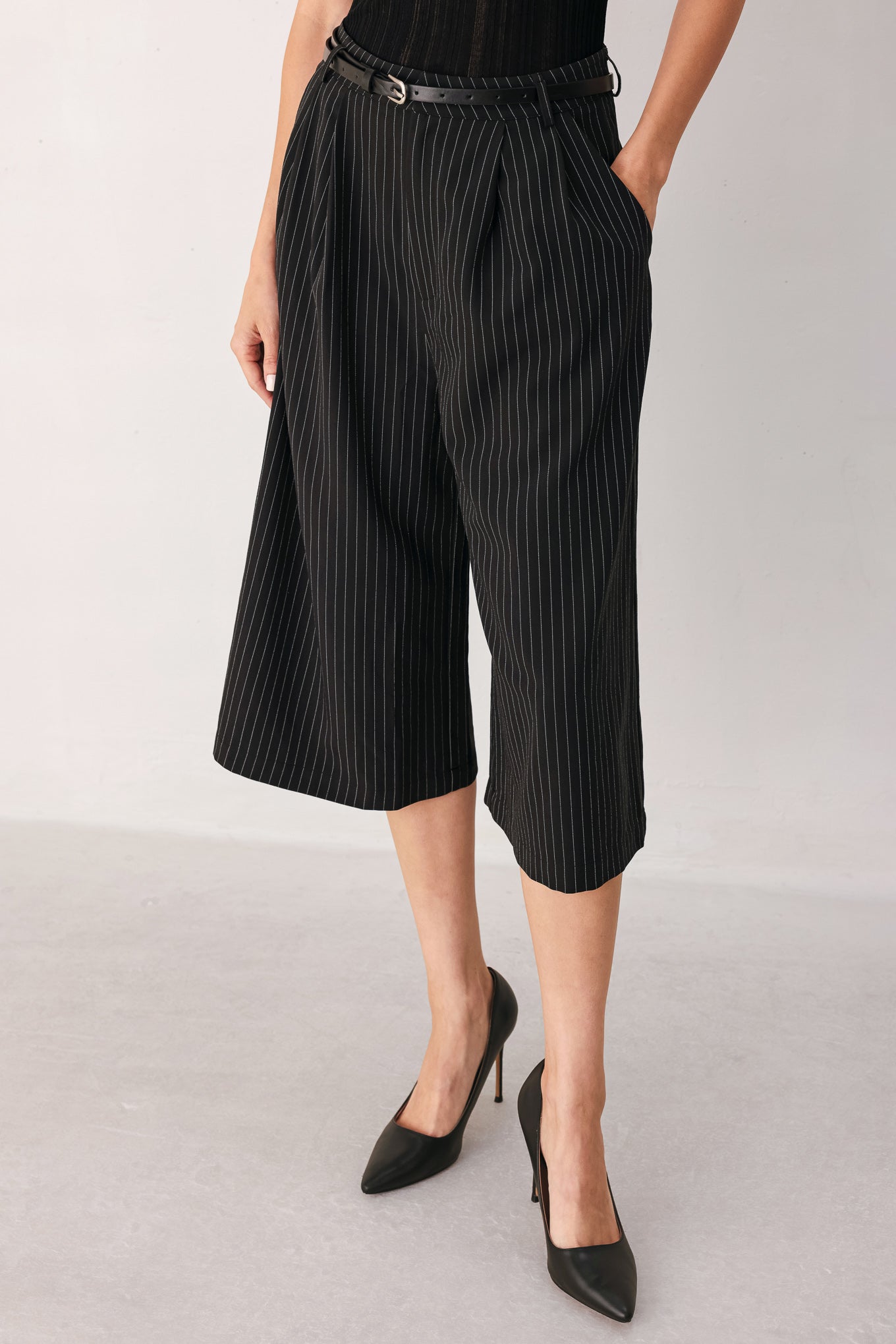 PARK AVENUE PINSTRIPE WOVEN CULOTTE PANTS