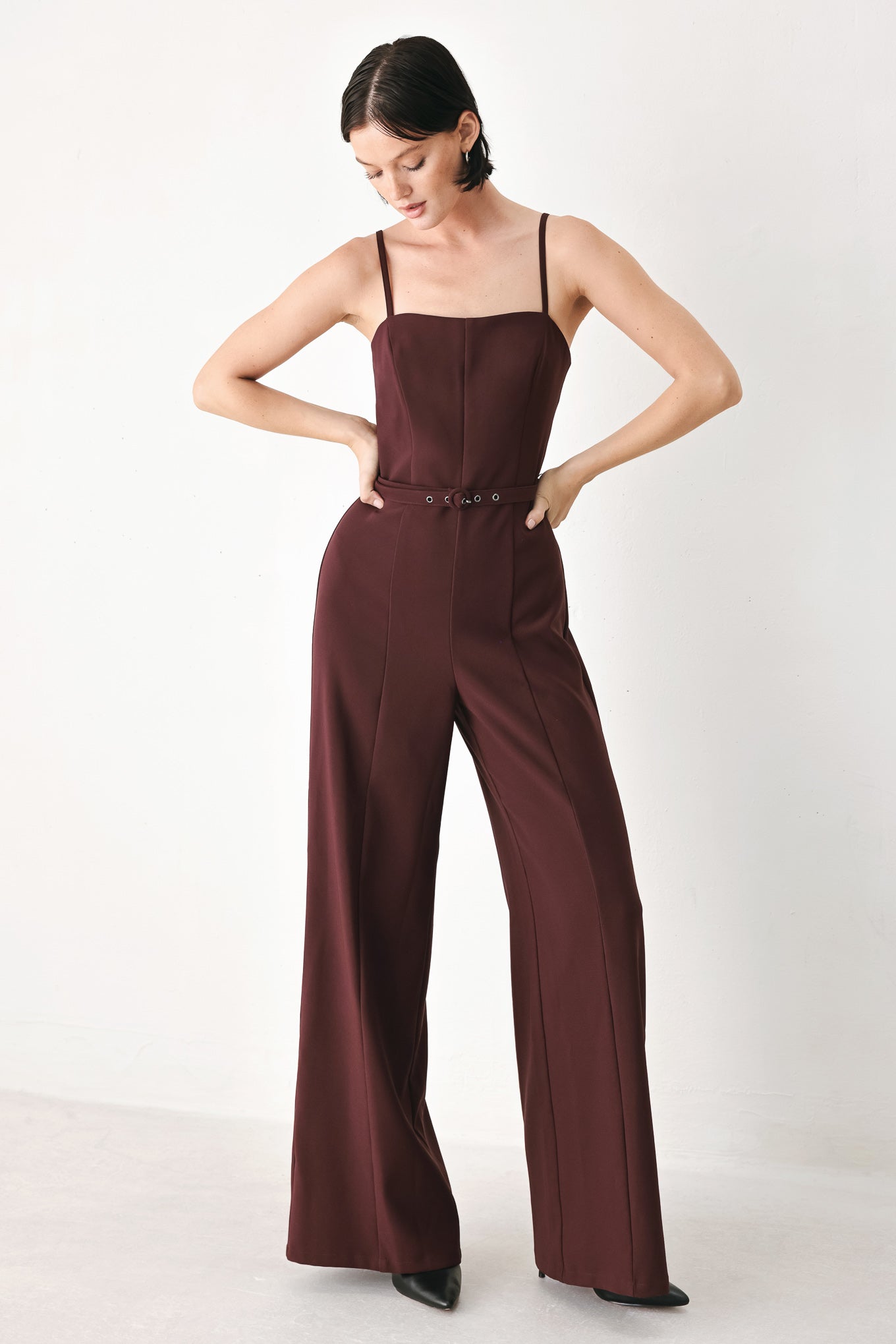 BURGUNDY MODERN MUSE WOVEN JUMPSUIT
