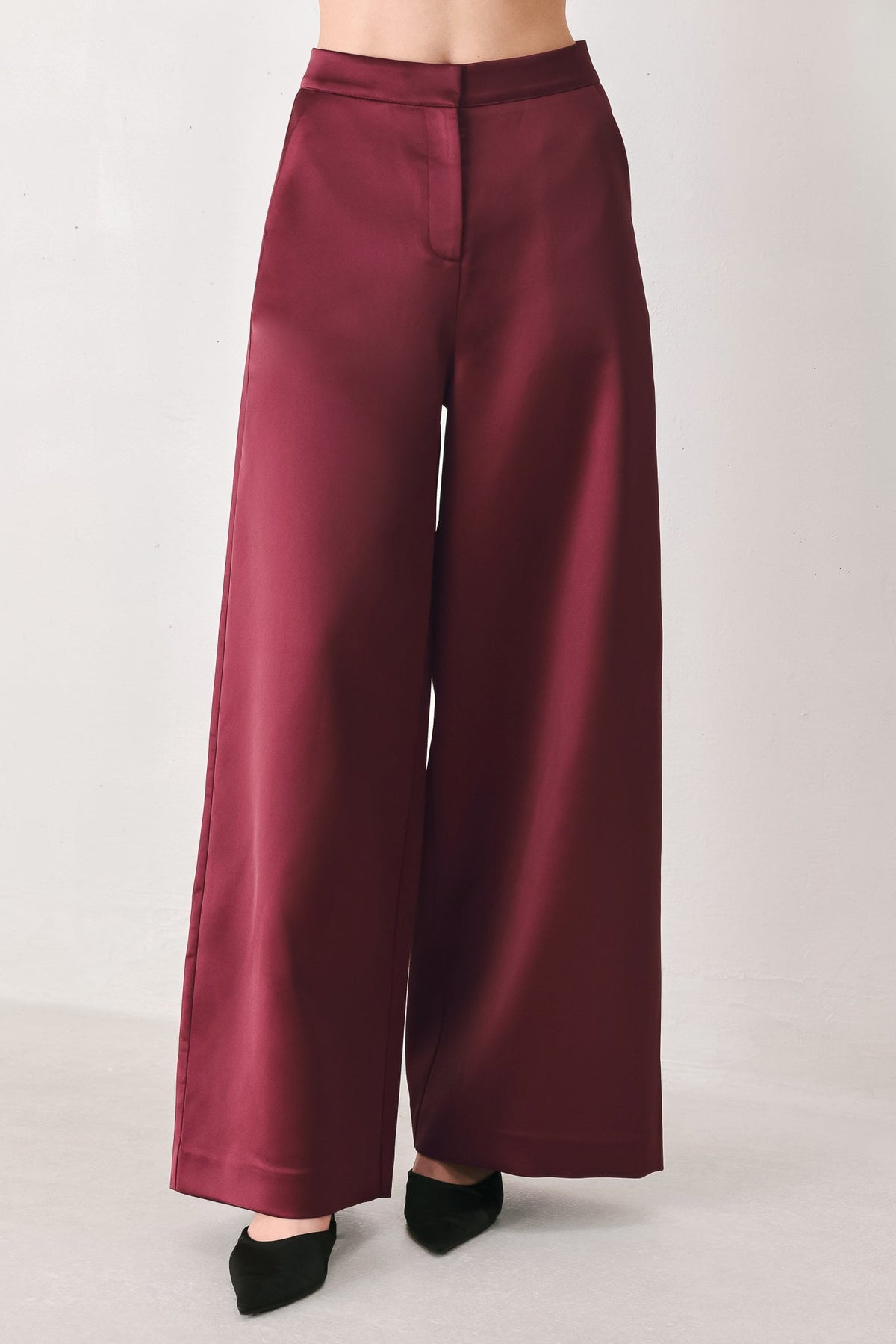 MODERN NOIR BLACK/BURGUNDY WIDE-LEG PANTS