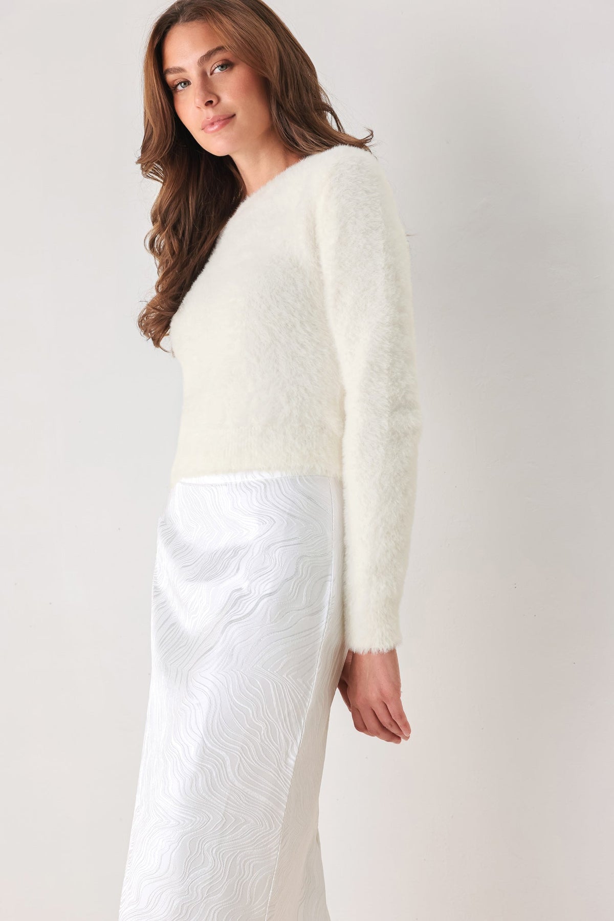 COLOR POP FUZZY SWEATER TOP