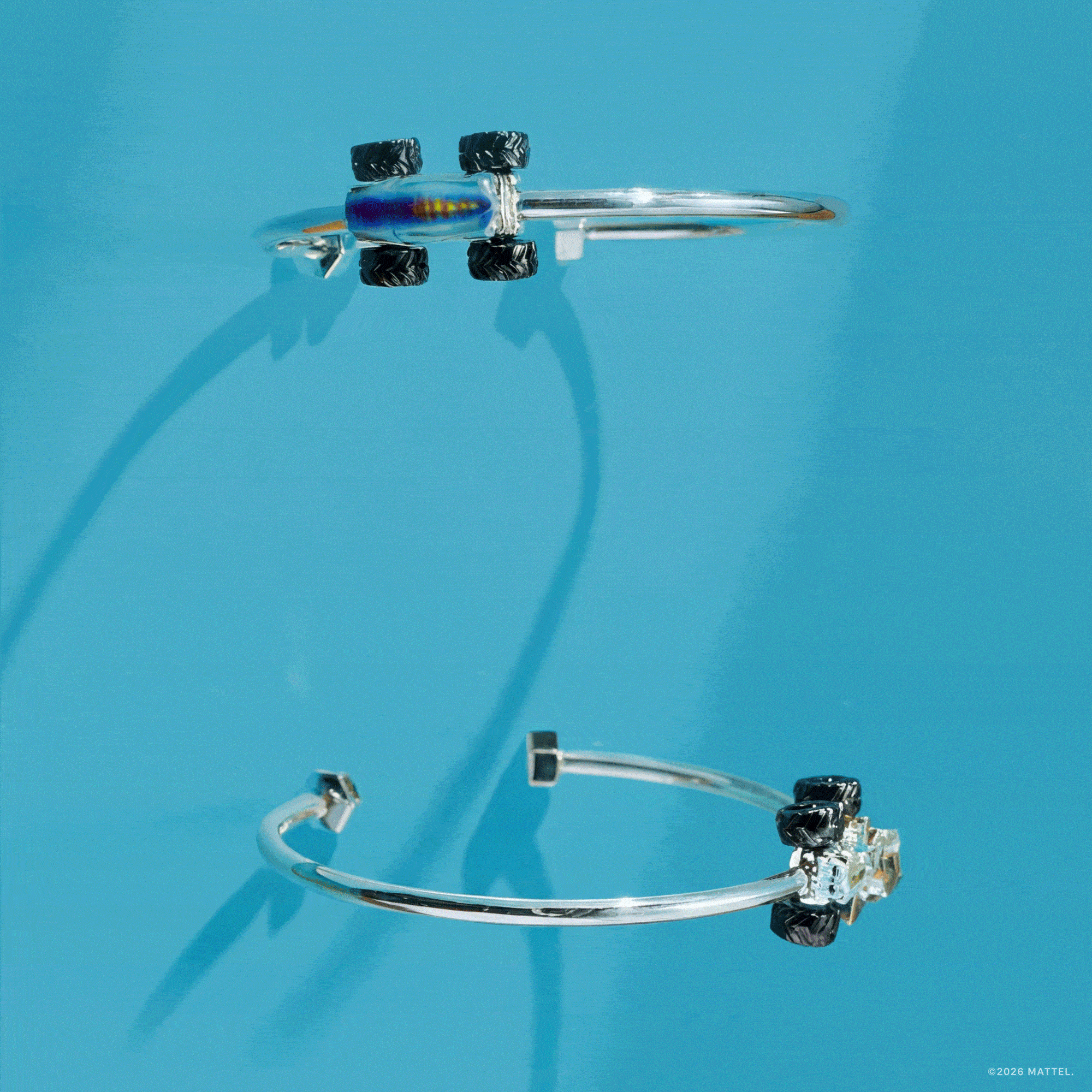 Hot Wheels™ Tiger Shark Monster Truck Moveable Cuff